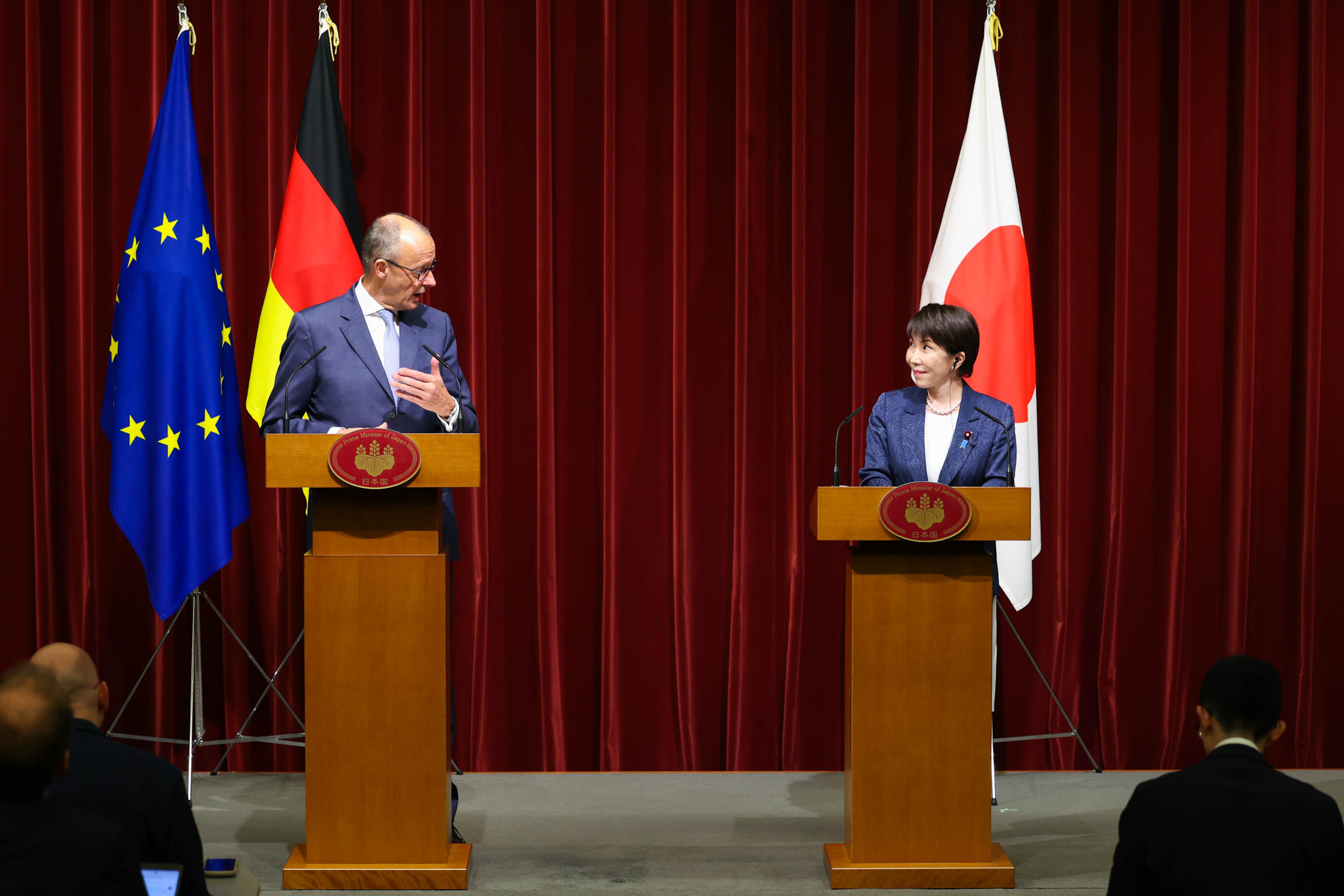 共同記者発表１２