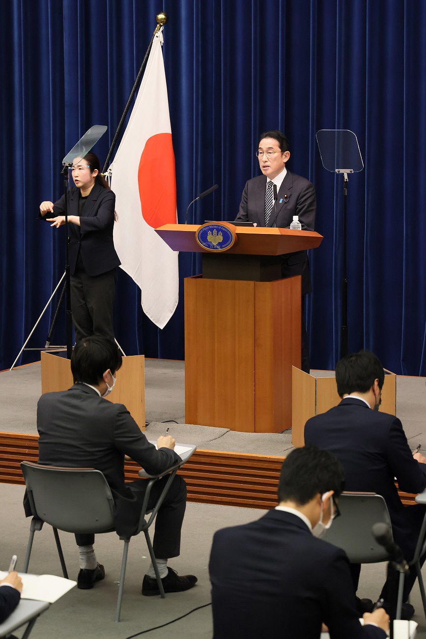冒頭に発言する岸田総理５