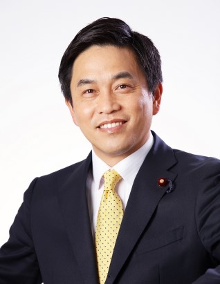 顔写真：三浦靖