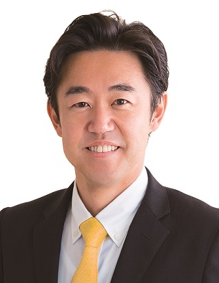 顔写真：穂坂泰