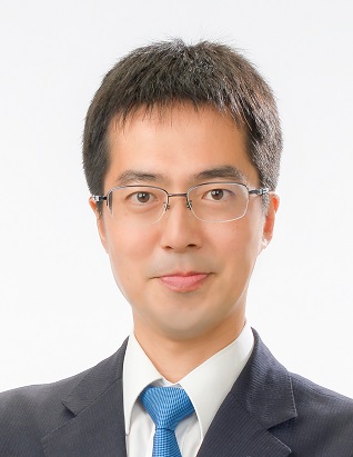 顔写真：高見康裕