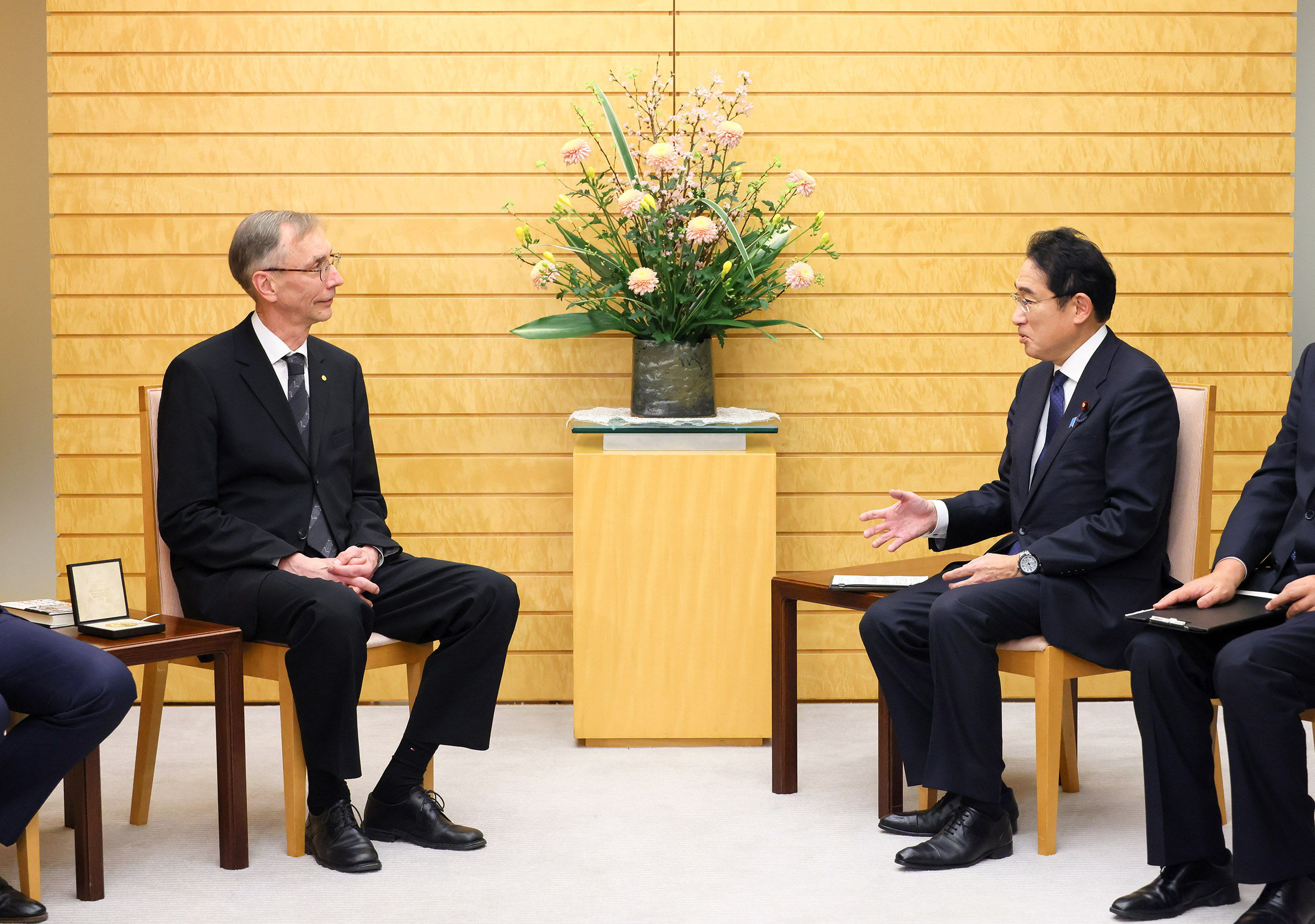 表敬を受ける岸田総理２