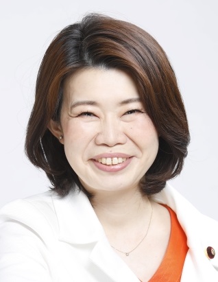 顔写真：国光あやの