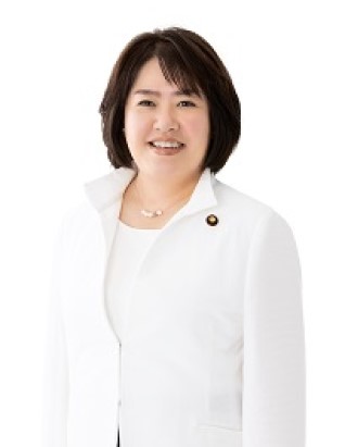 顔写真：伊藤孝江