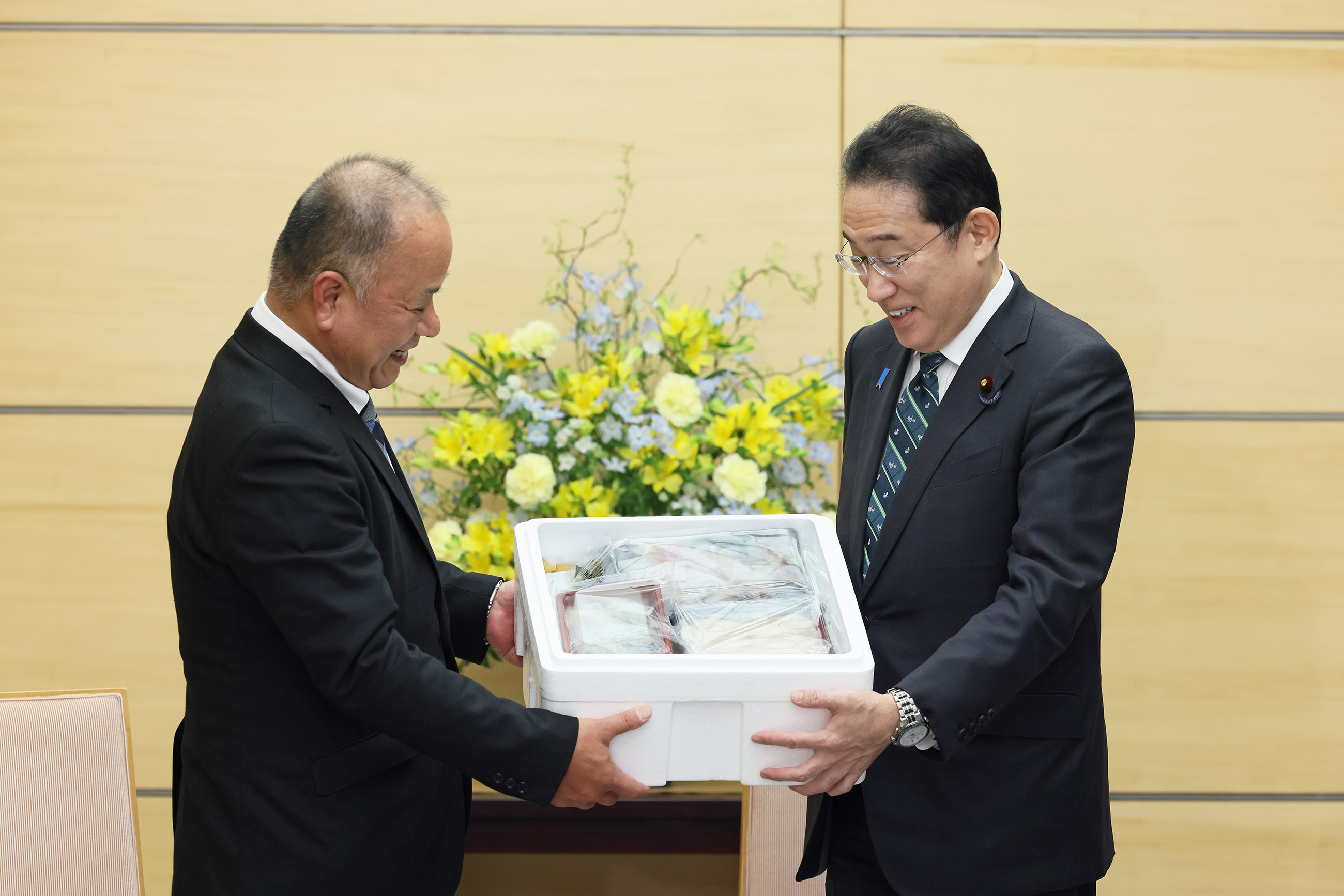 表敬を受ける岸田総理２