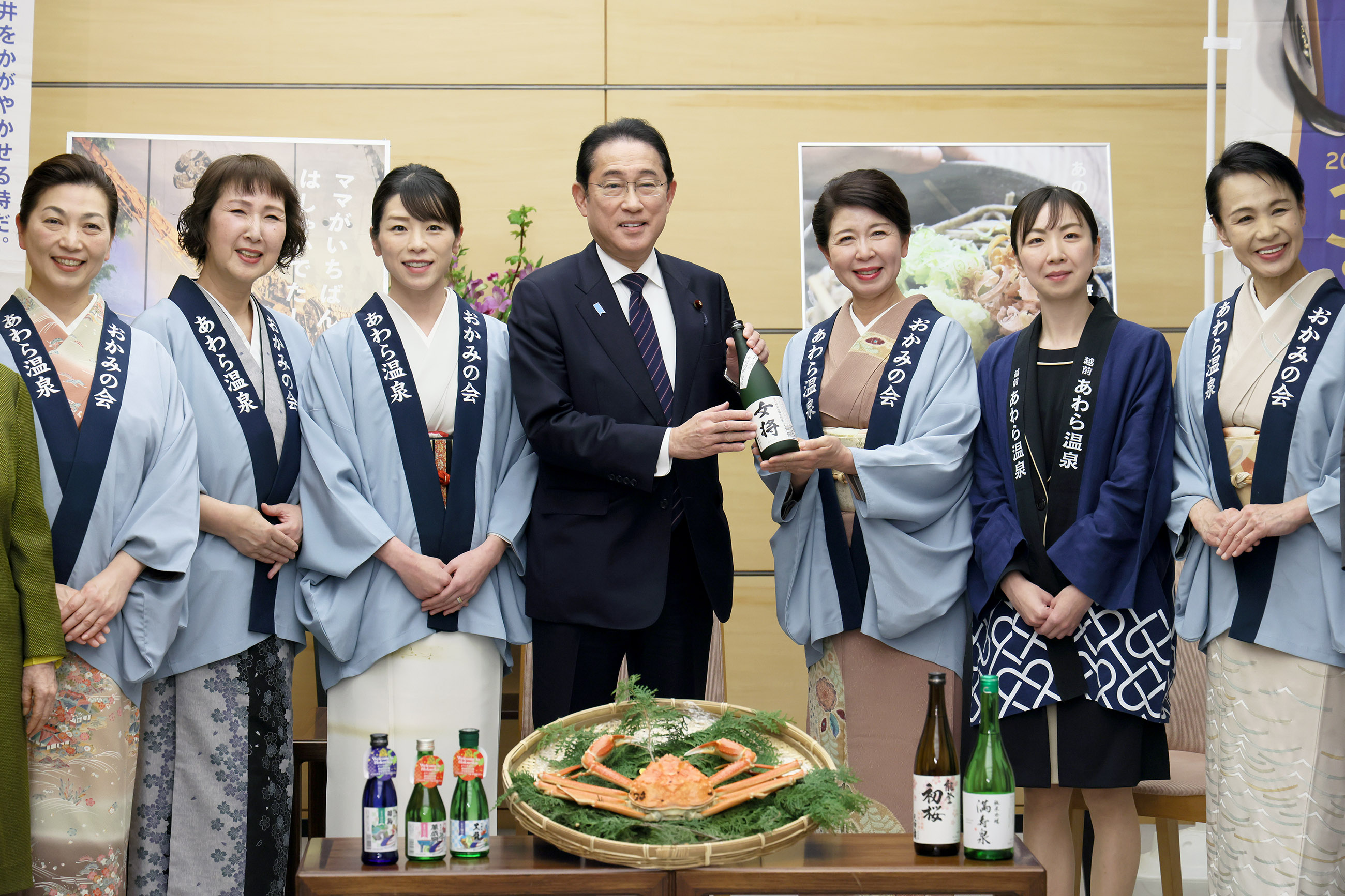 表敬を受ける岸田総理２