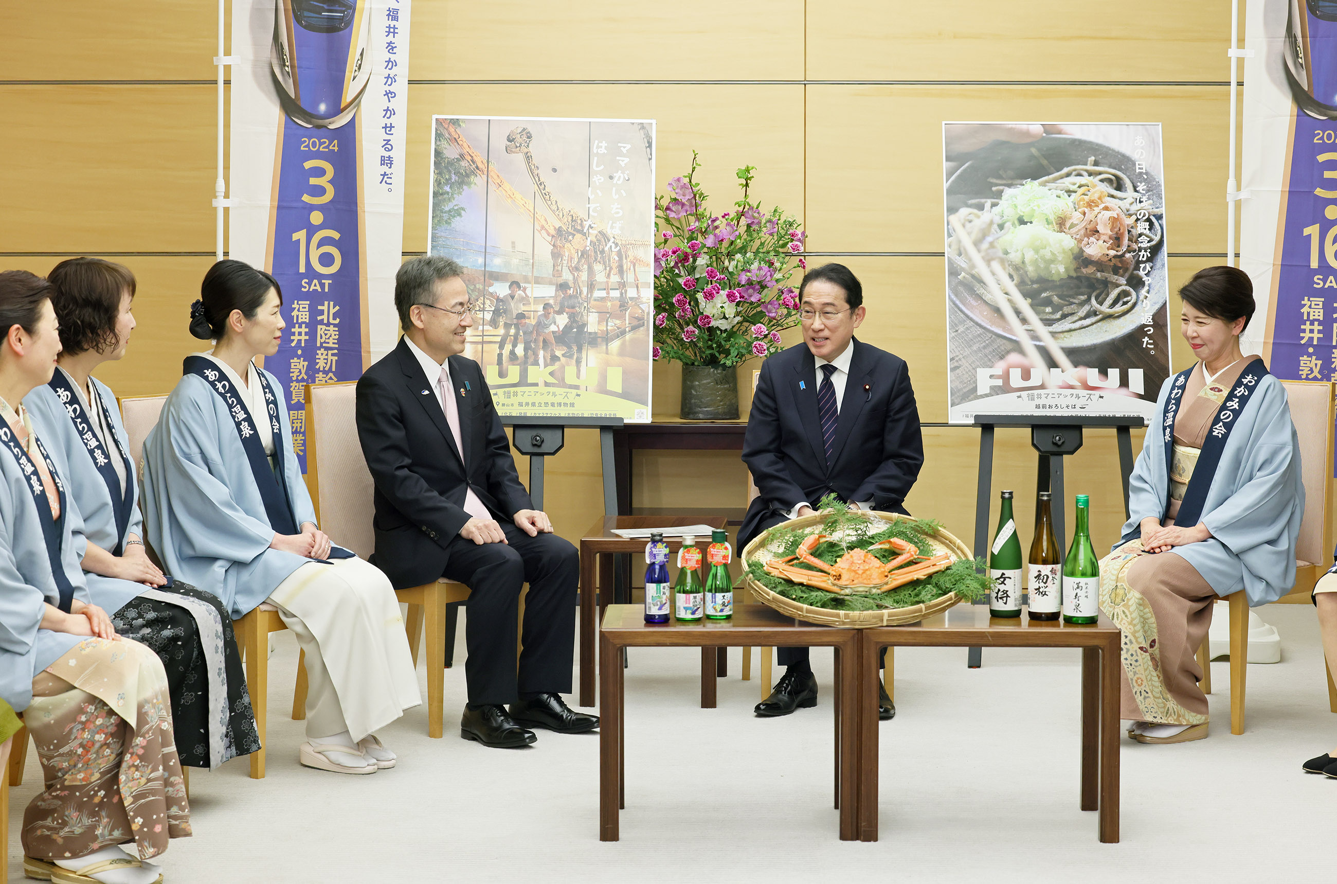 表敬を受ける岸田総理３