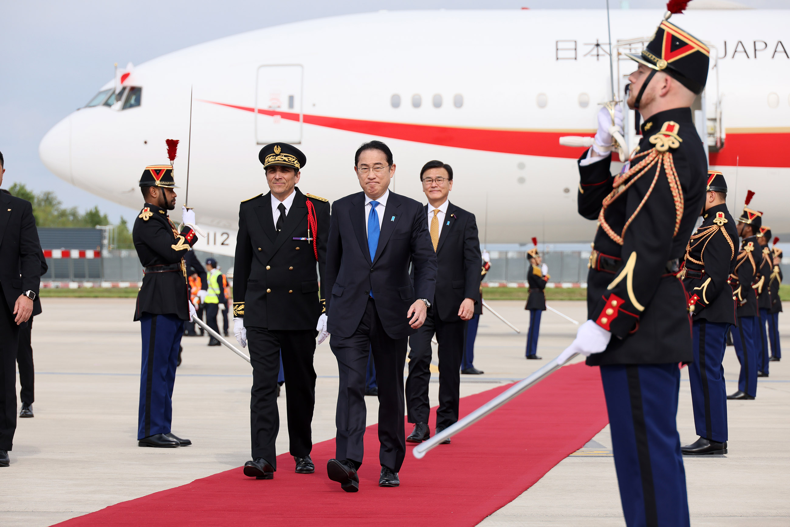 フランスに到着した岸田総理