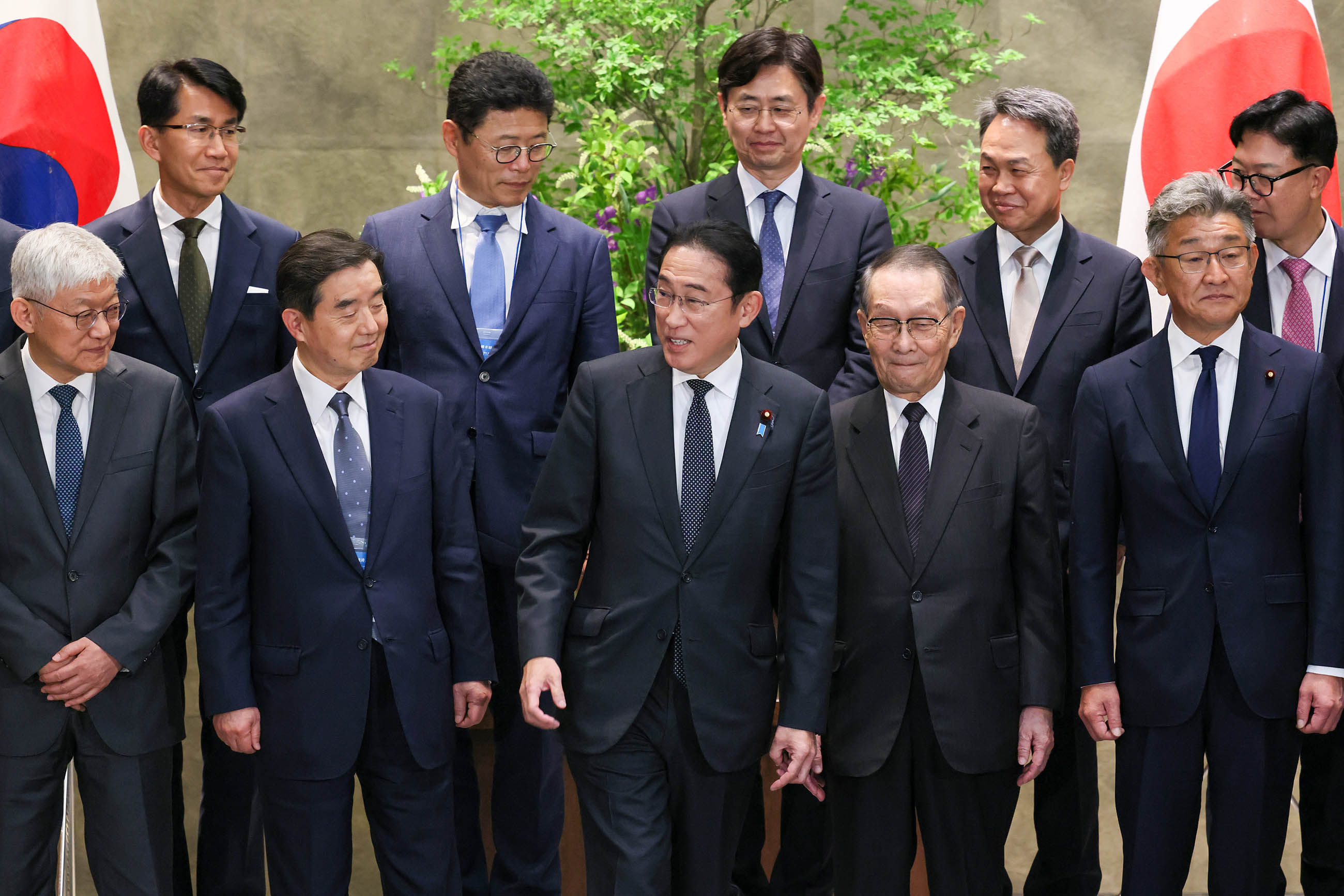 表敬を受ける岸田総理３