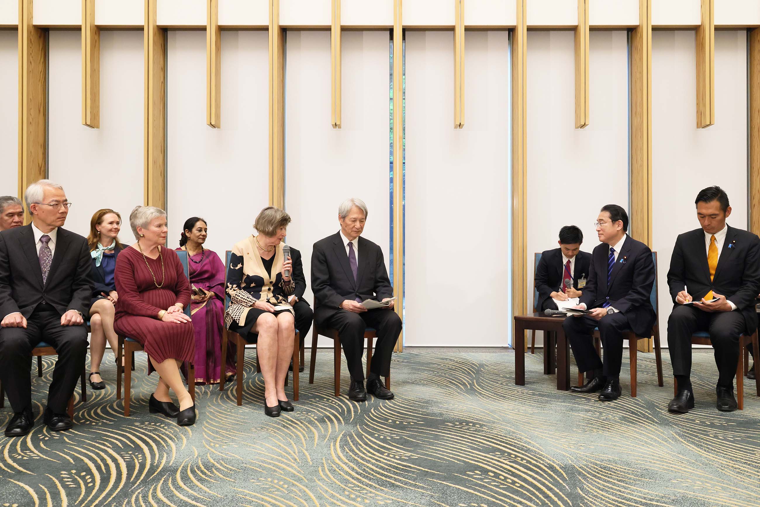 表敬を受ける岸田総理６