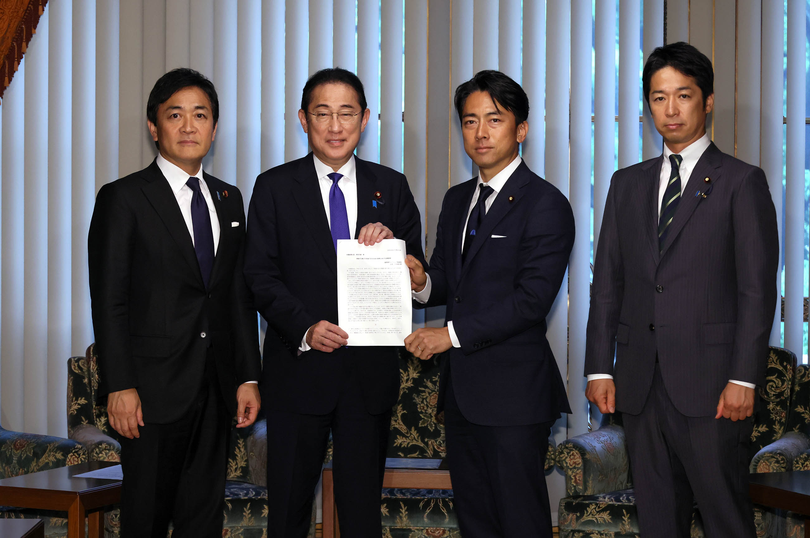 申入れを受ける岸田総理１