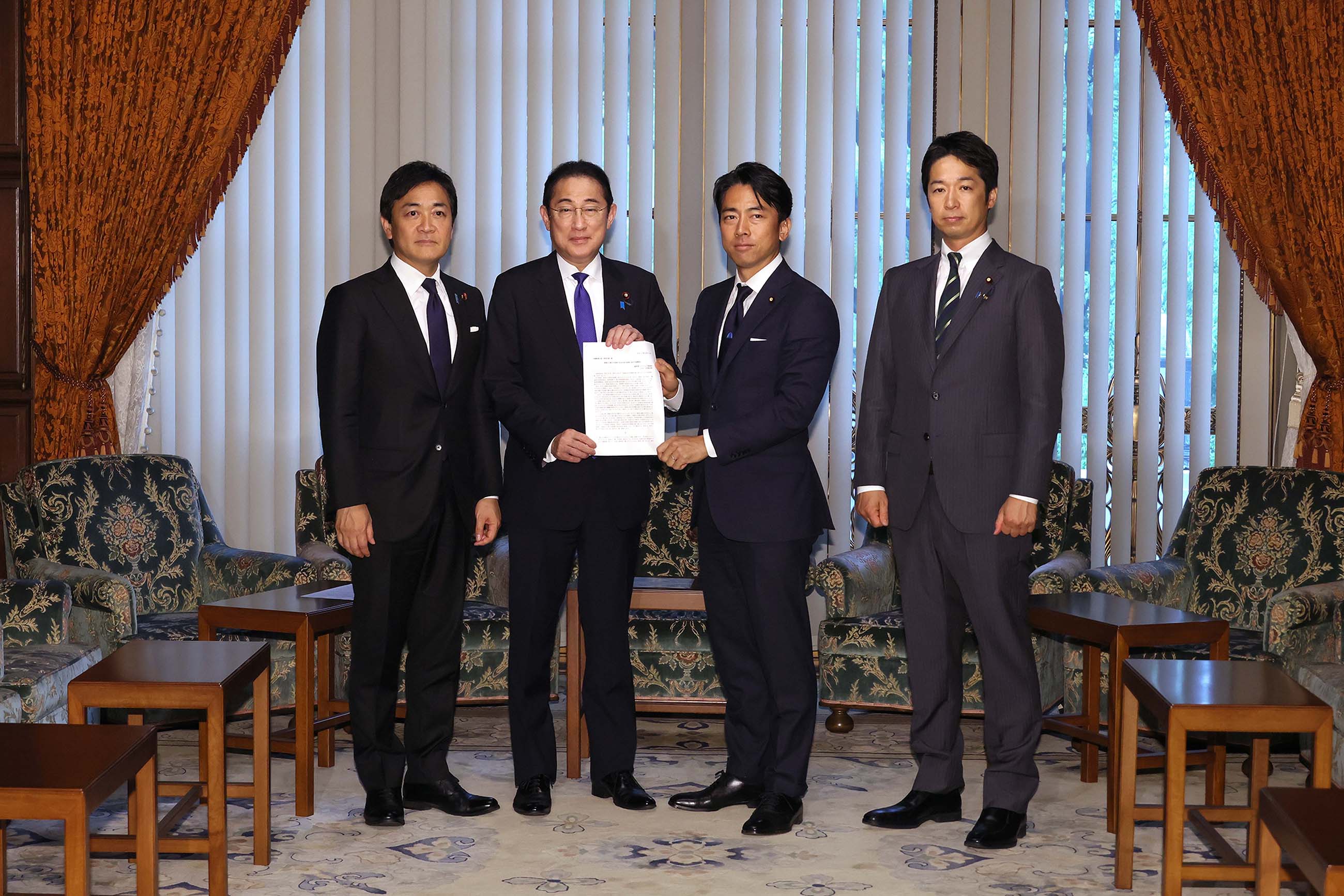 申入れを受ける岸田総理２