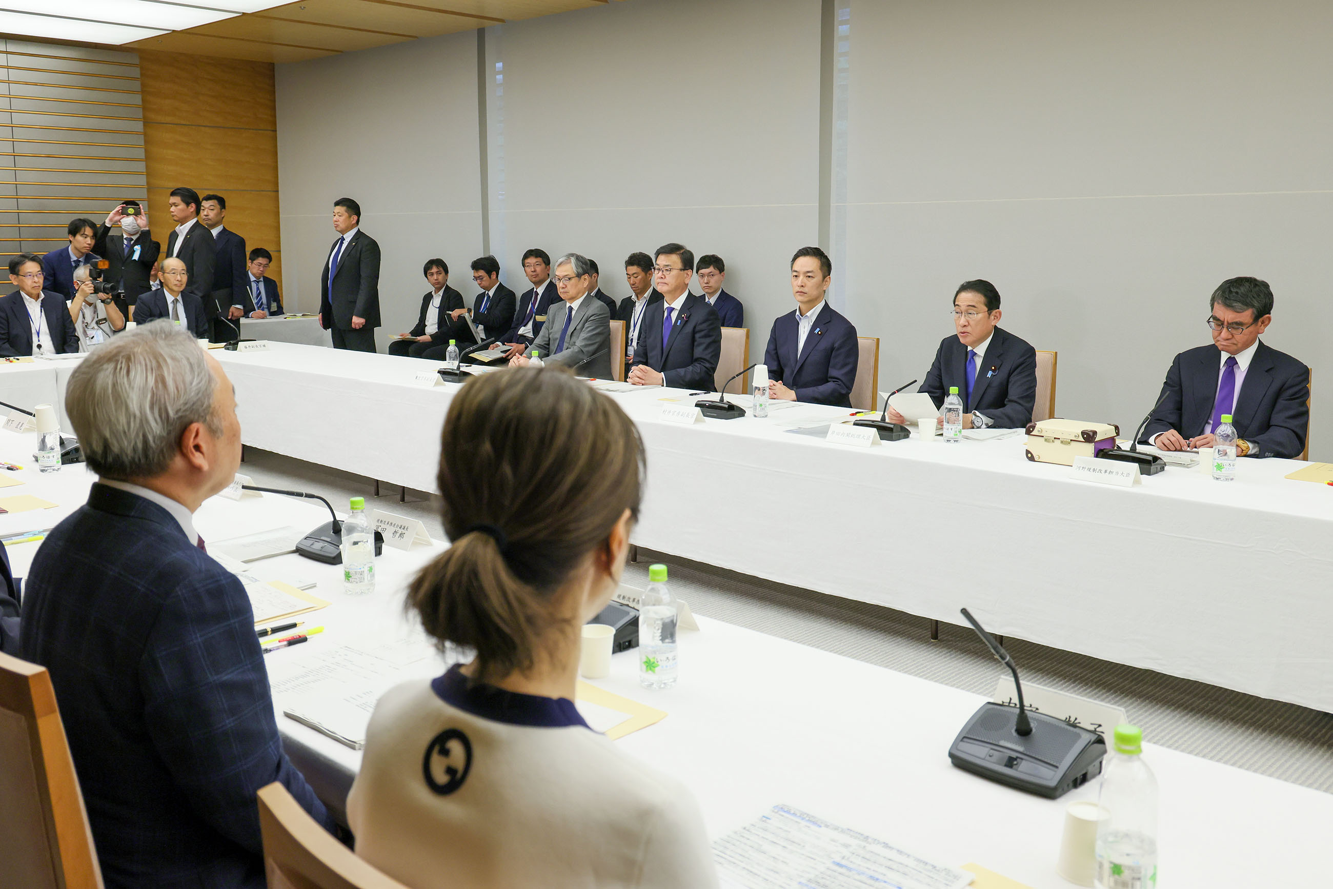 会議のまとめを行う岸田総理２