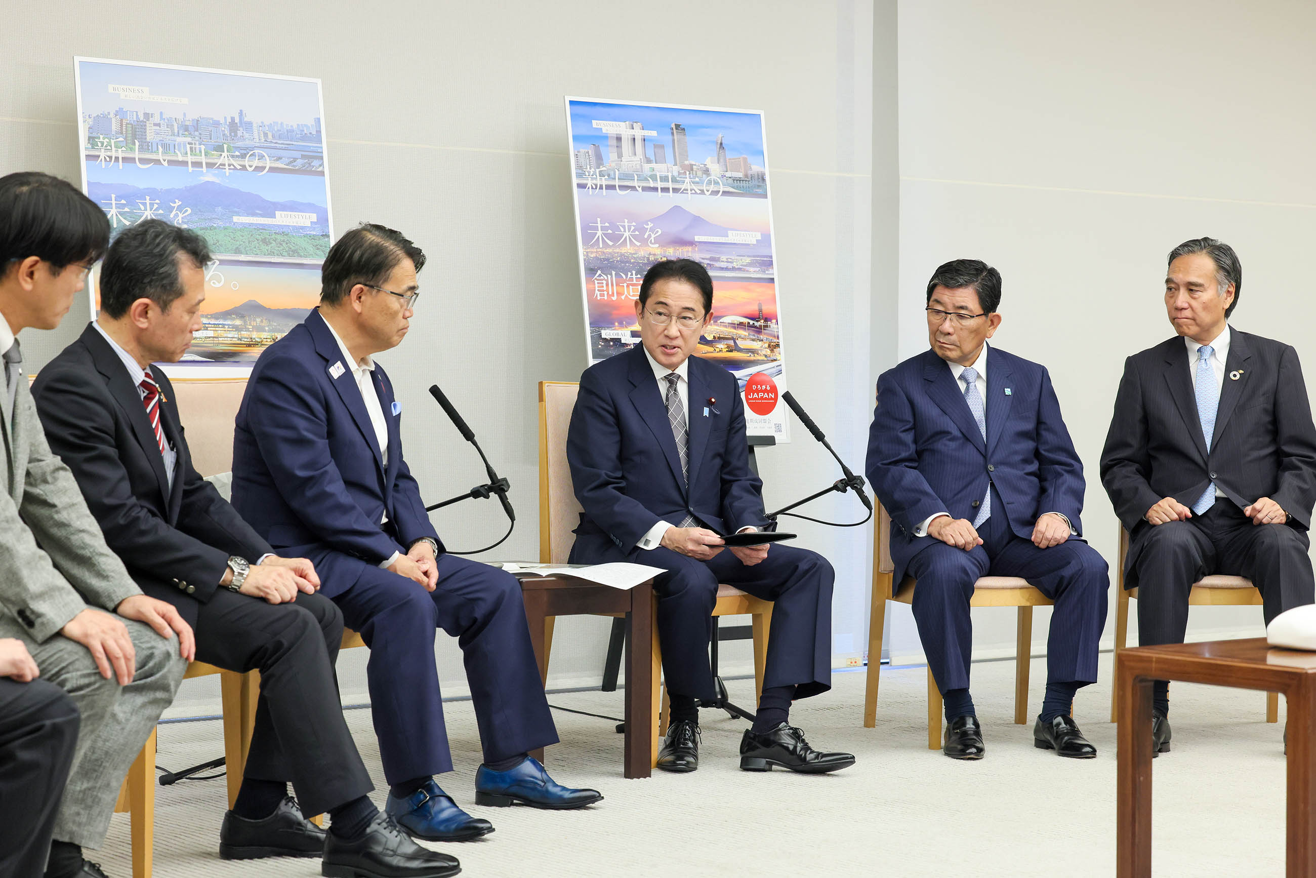 表敬を受ける岸田総理７