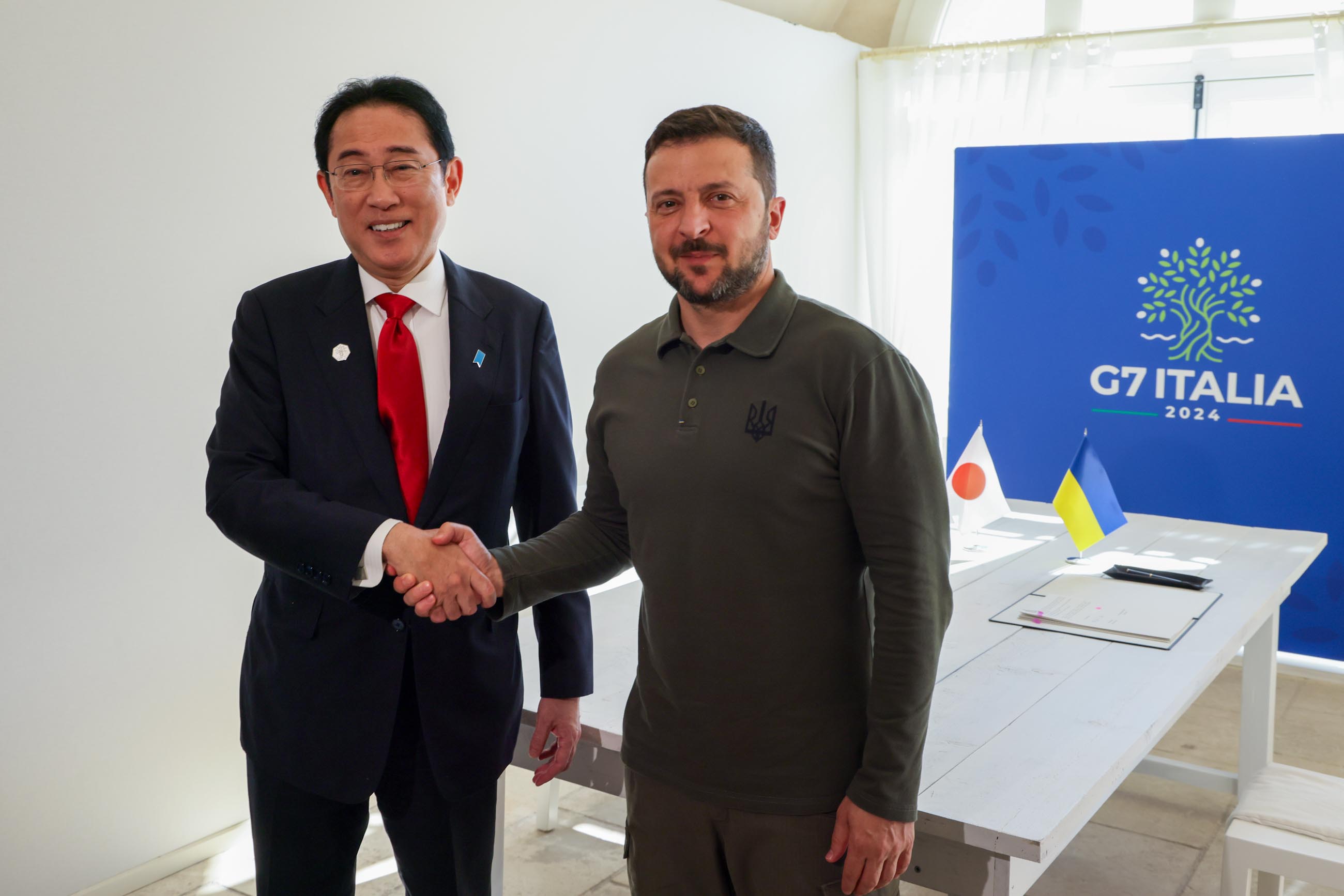 日・ウクライナ署名式及び首脳会談１