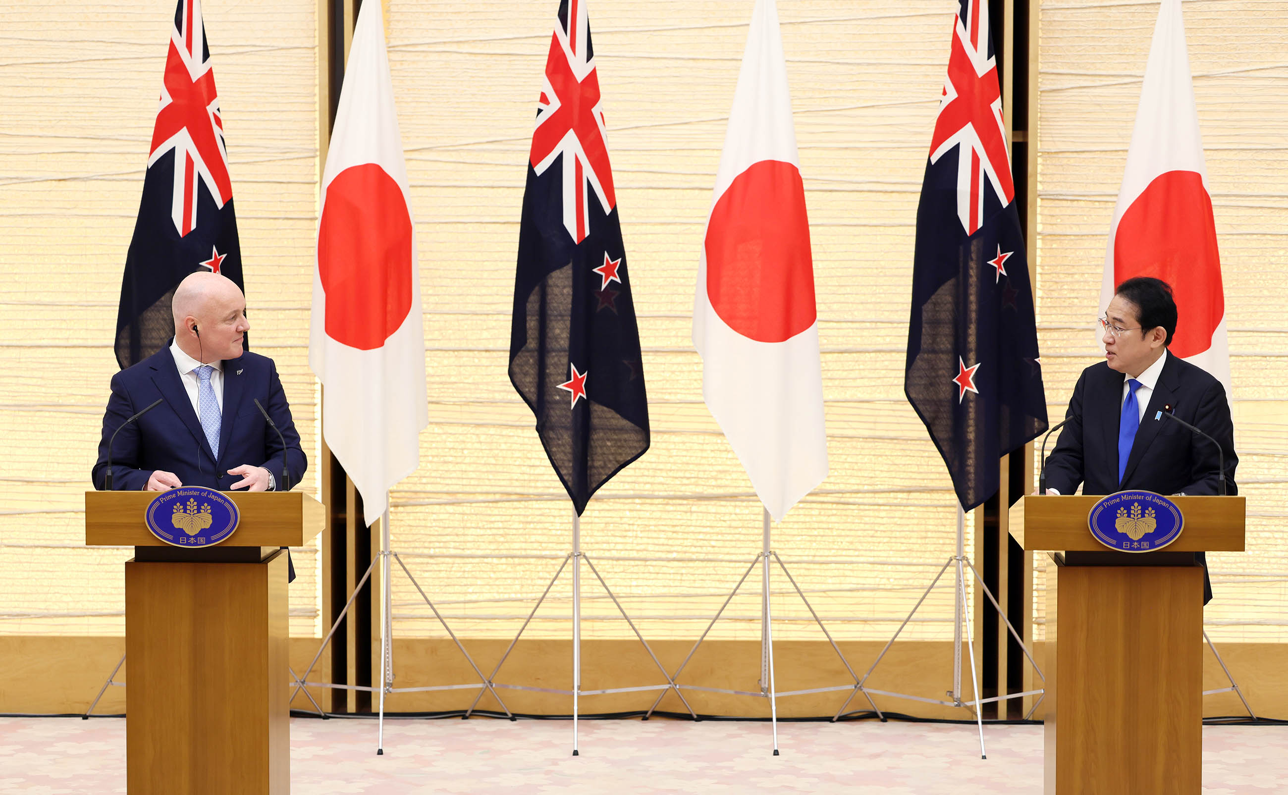 共同記者発表３