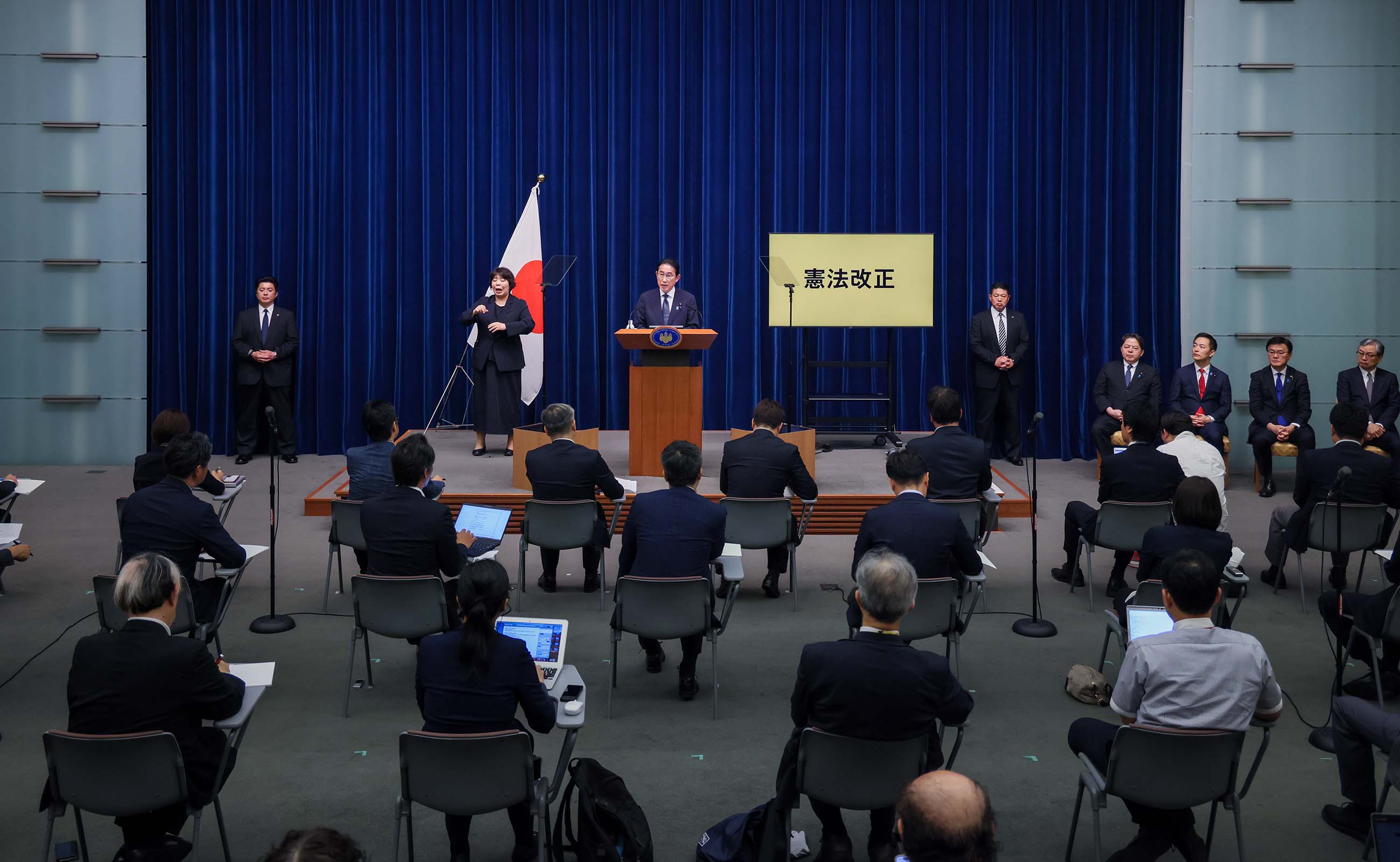 冒頭に発言する岸田総理９