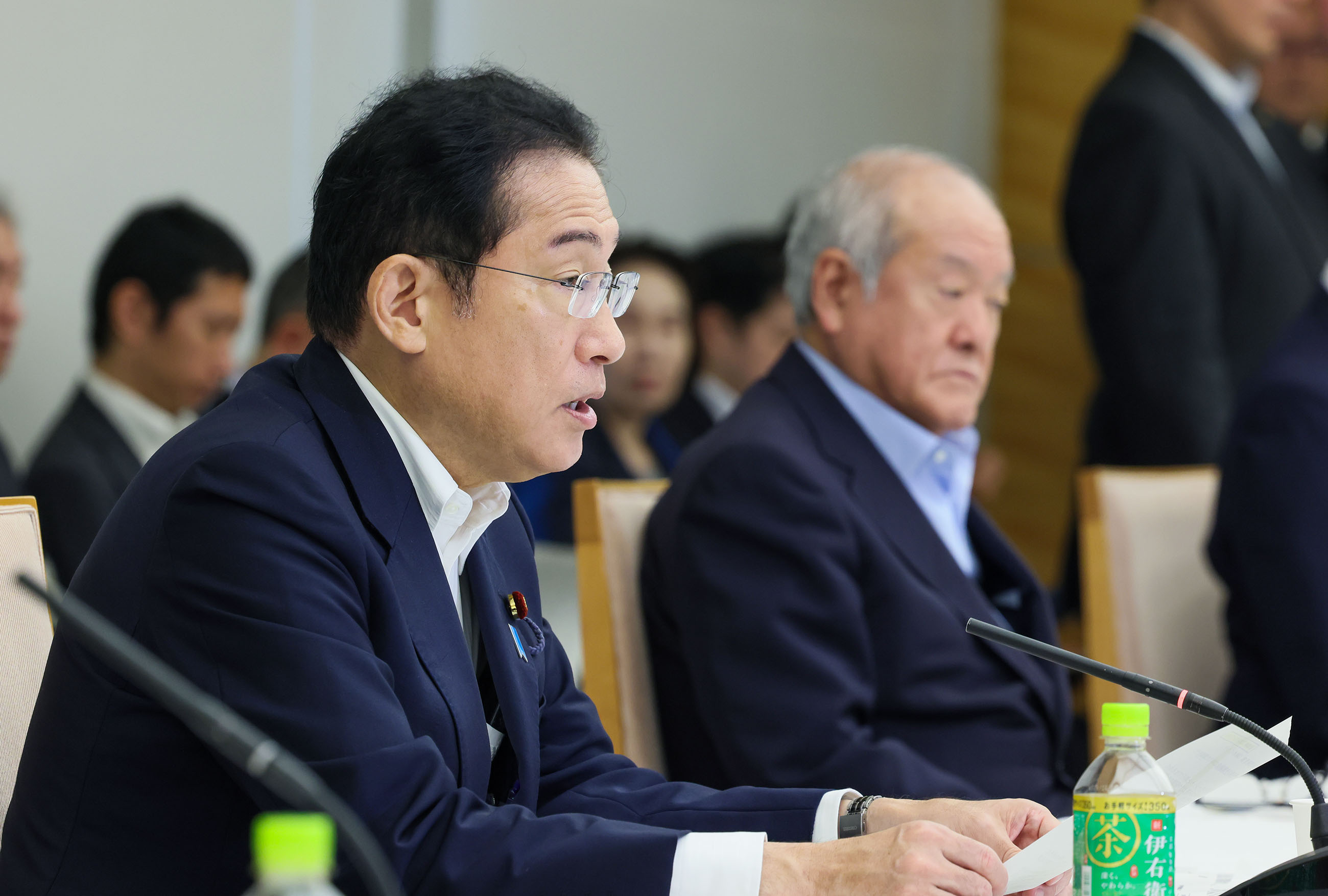 会議のまとめを行う岸田総理１