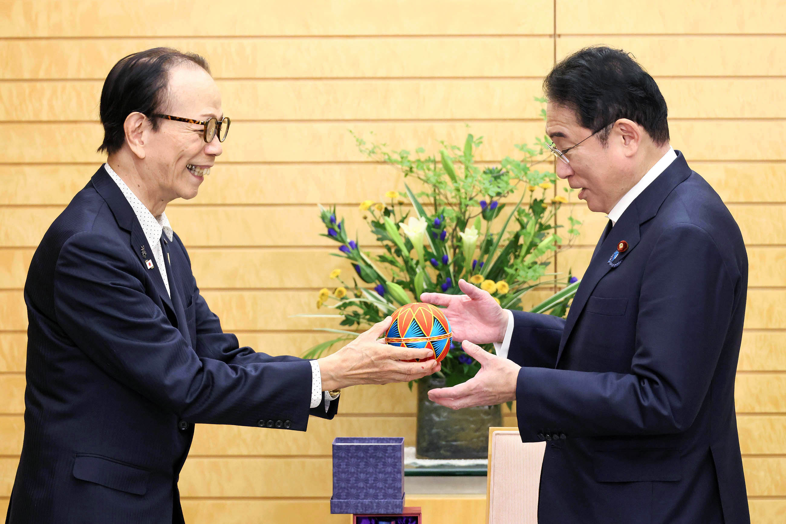 表敬を受ける岸田総理２