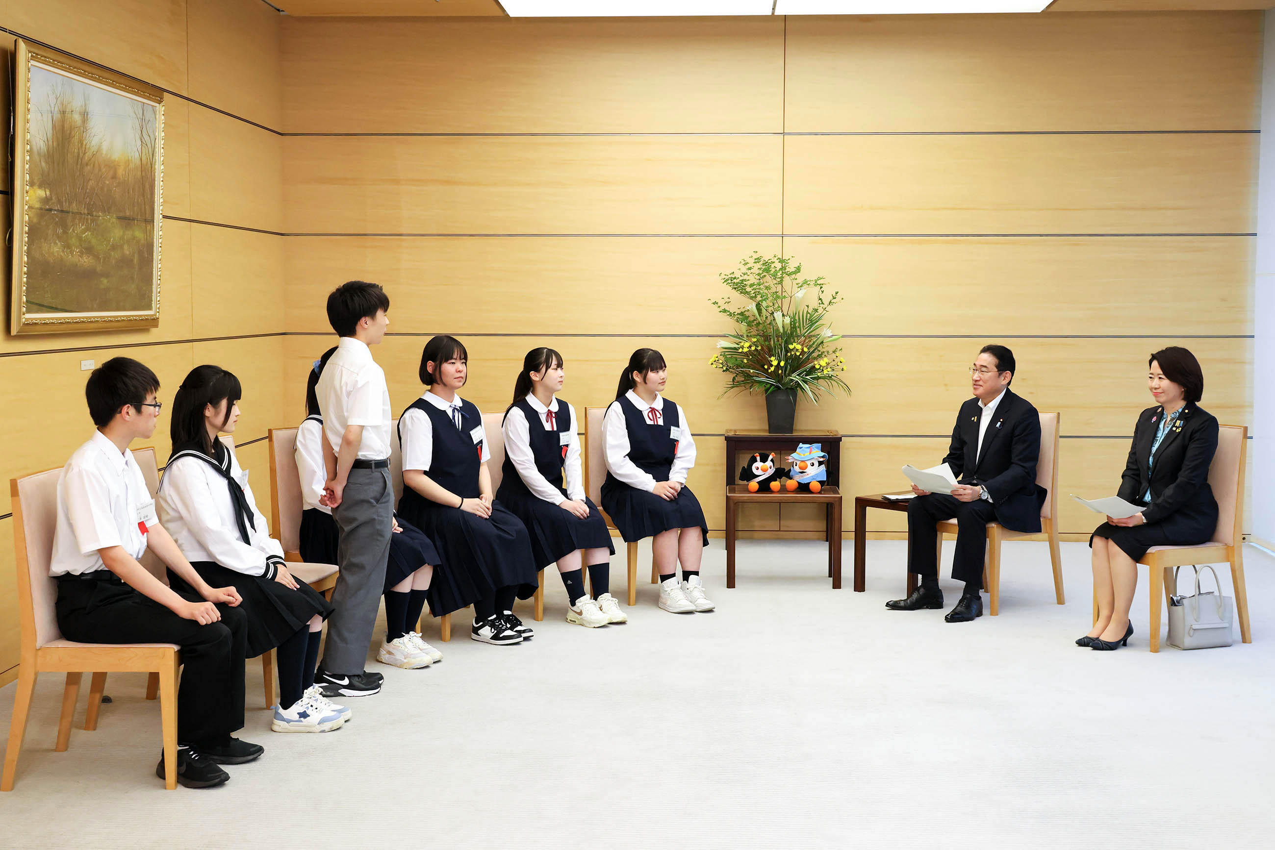 表敬を受ける岸田総理３