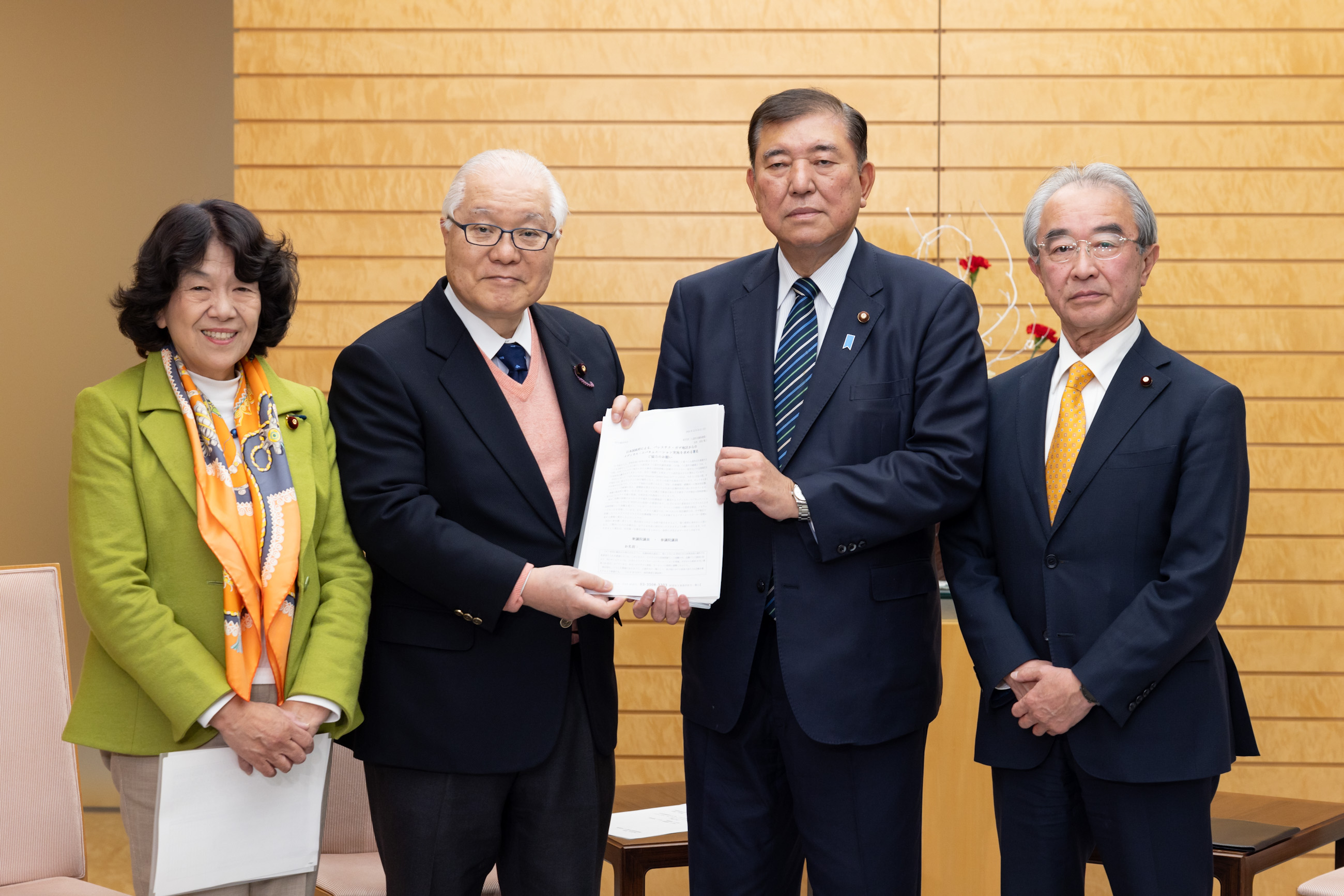 人道外交議員連盟による表敬