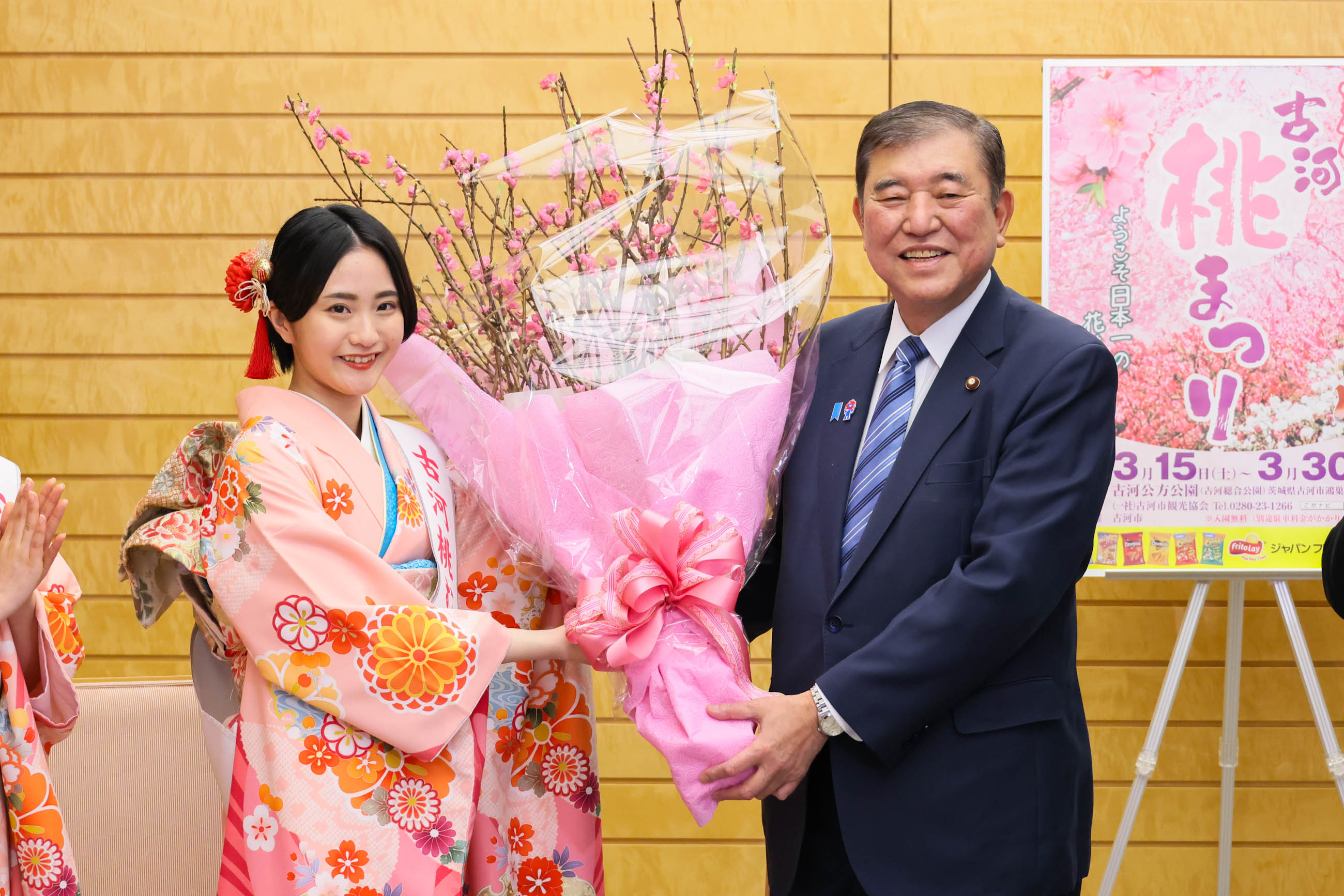 表敬を受ける石破総理２