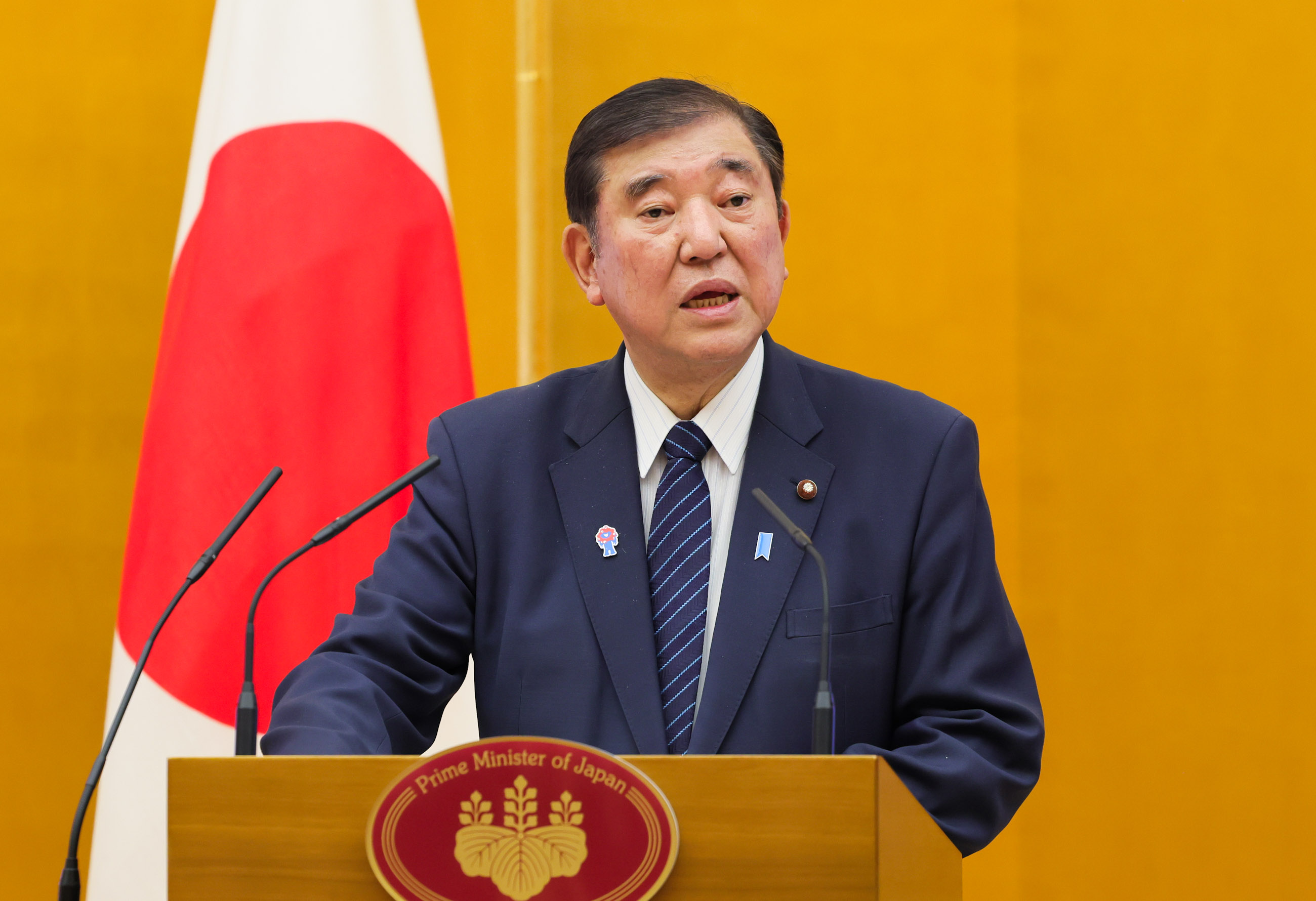 挨拶する石破総理１