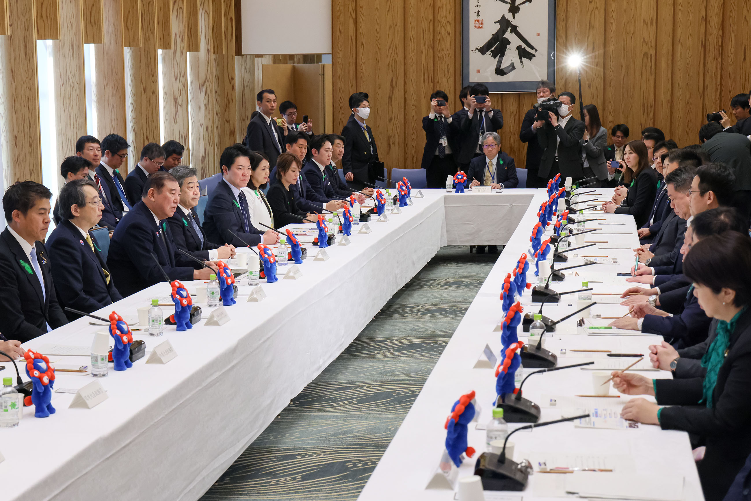 発言する石破総理２