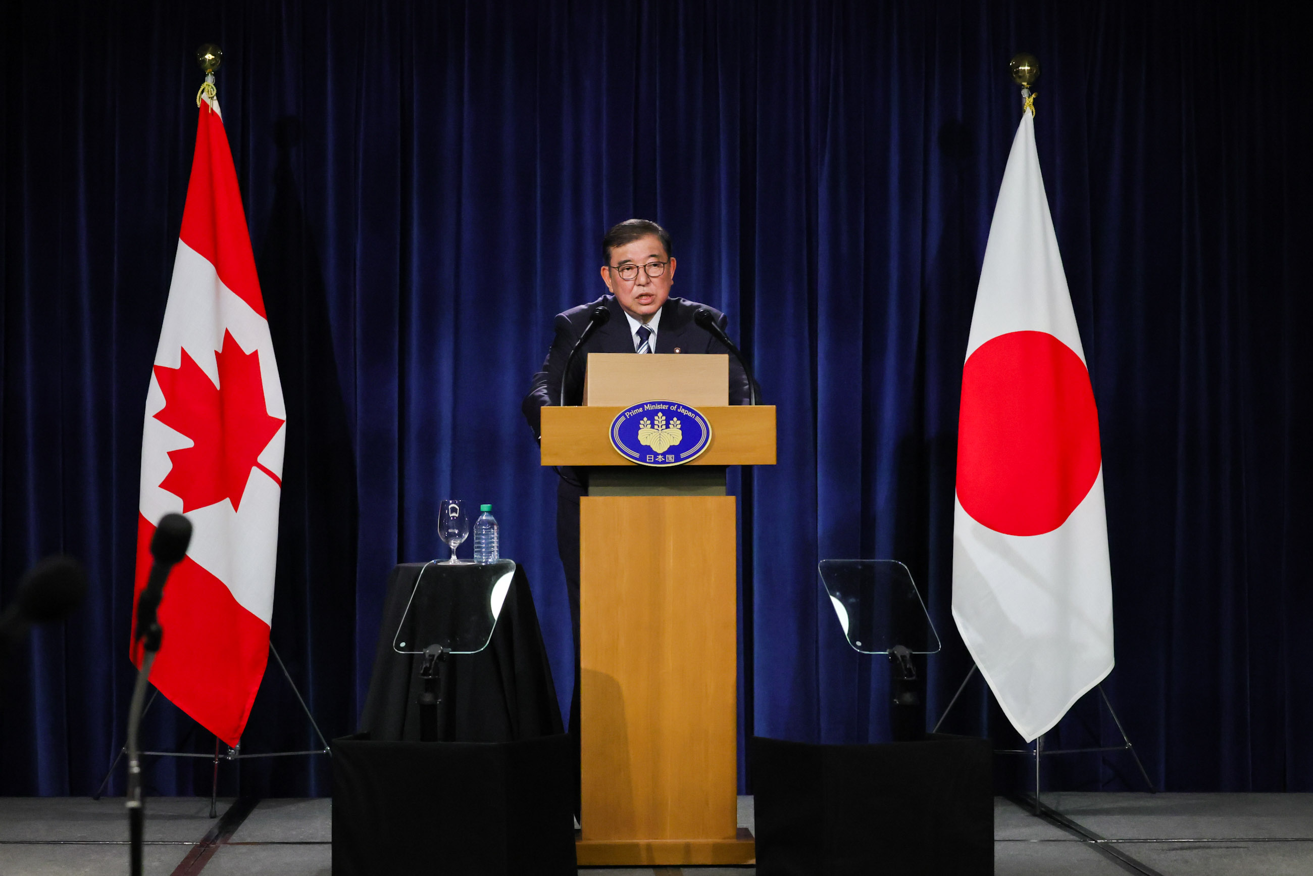 内外記者会見６