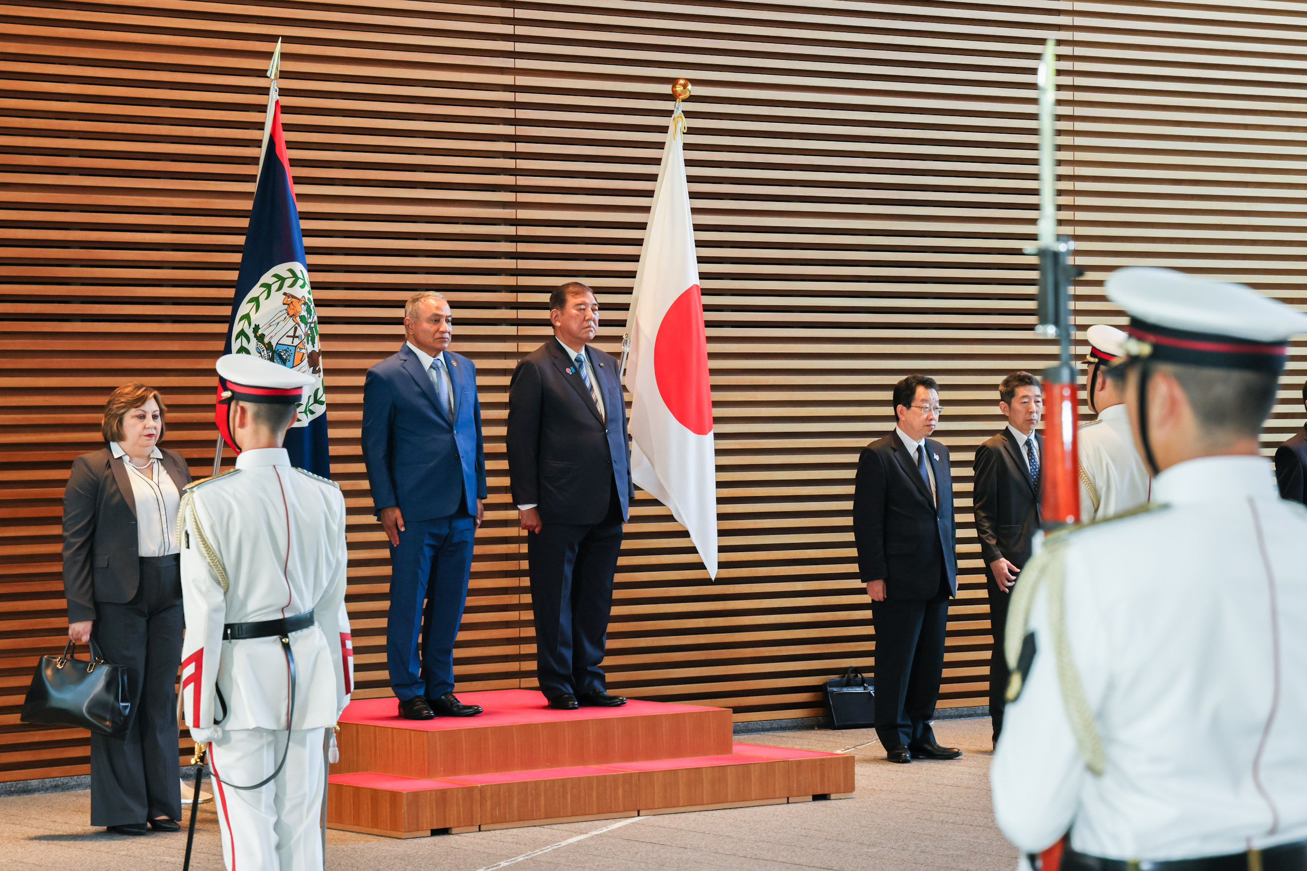 儀じょう隊による栄誉礼及び儀じょう２