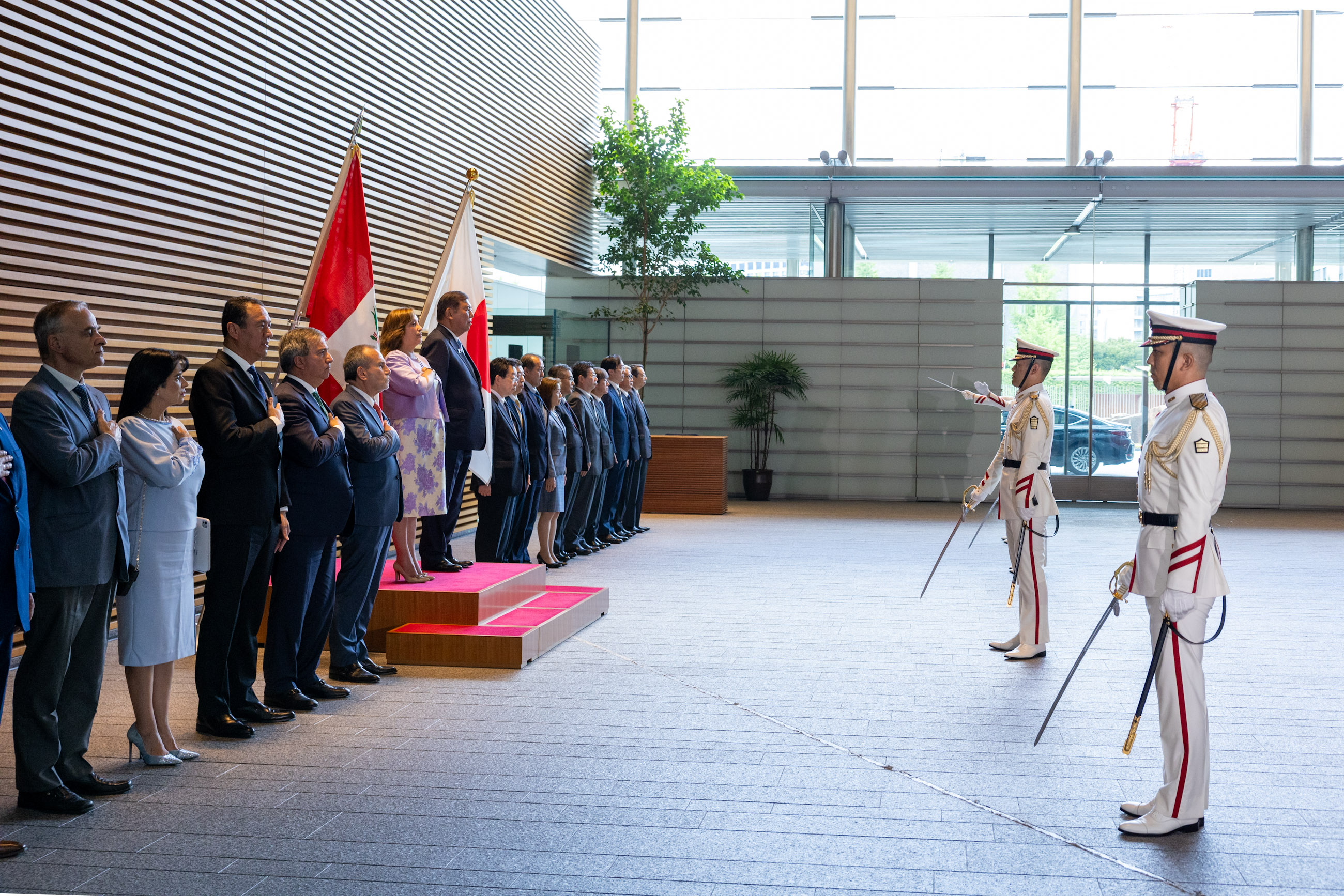 儀じょう隊による栄誉礼及び儀じょう１