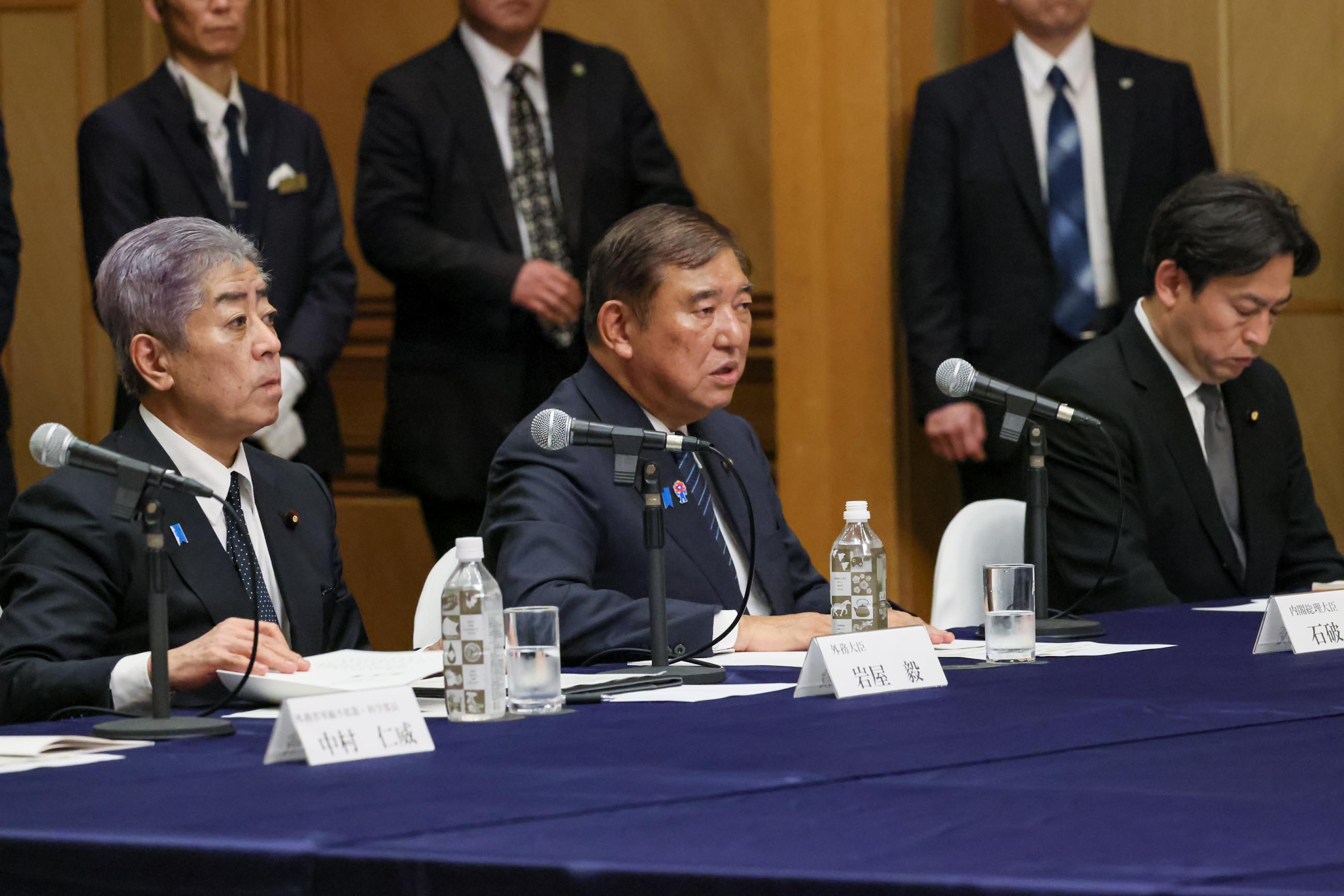 被爆者代表から要望を聞く石破総理２