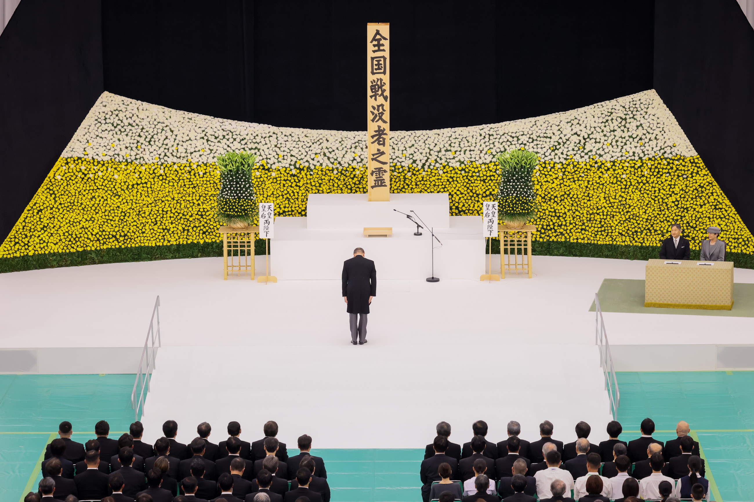 式辞を述べる石破総理５