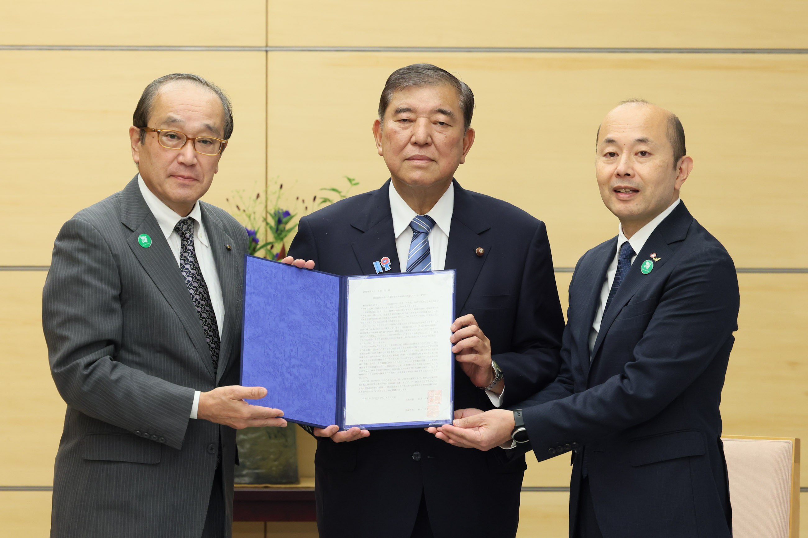 要請を受ける石破総理４