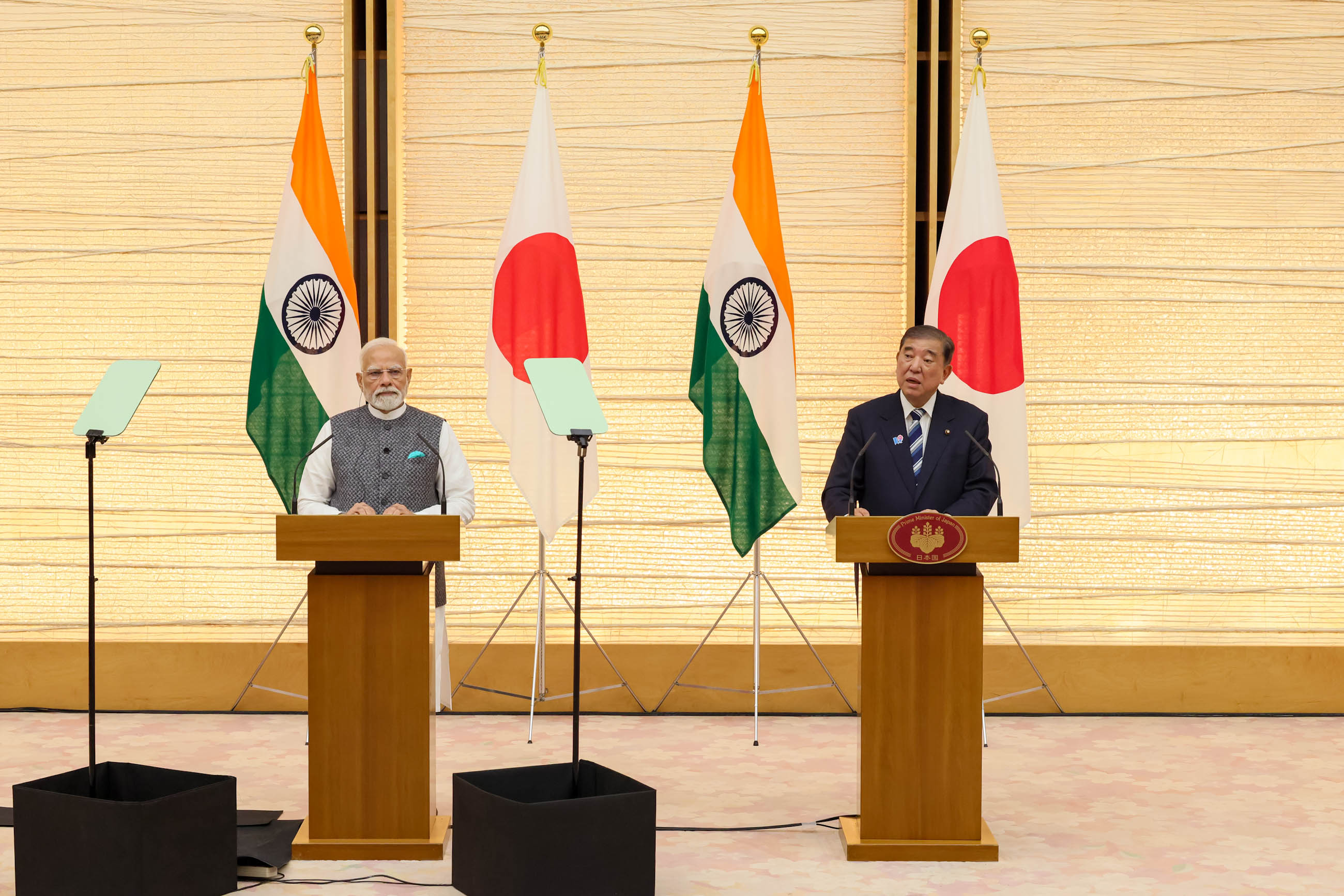 共同記者発表１