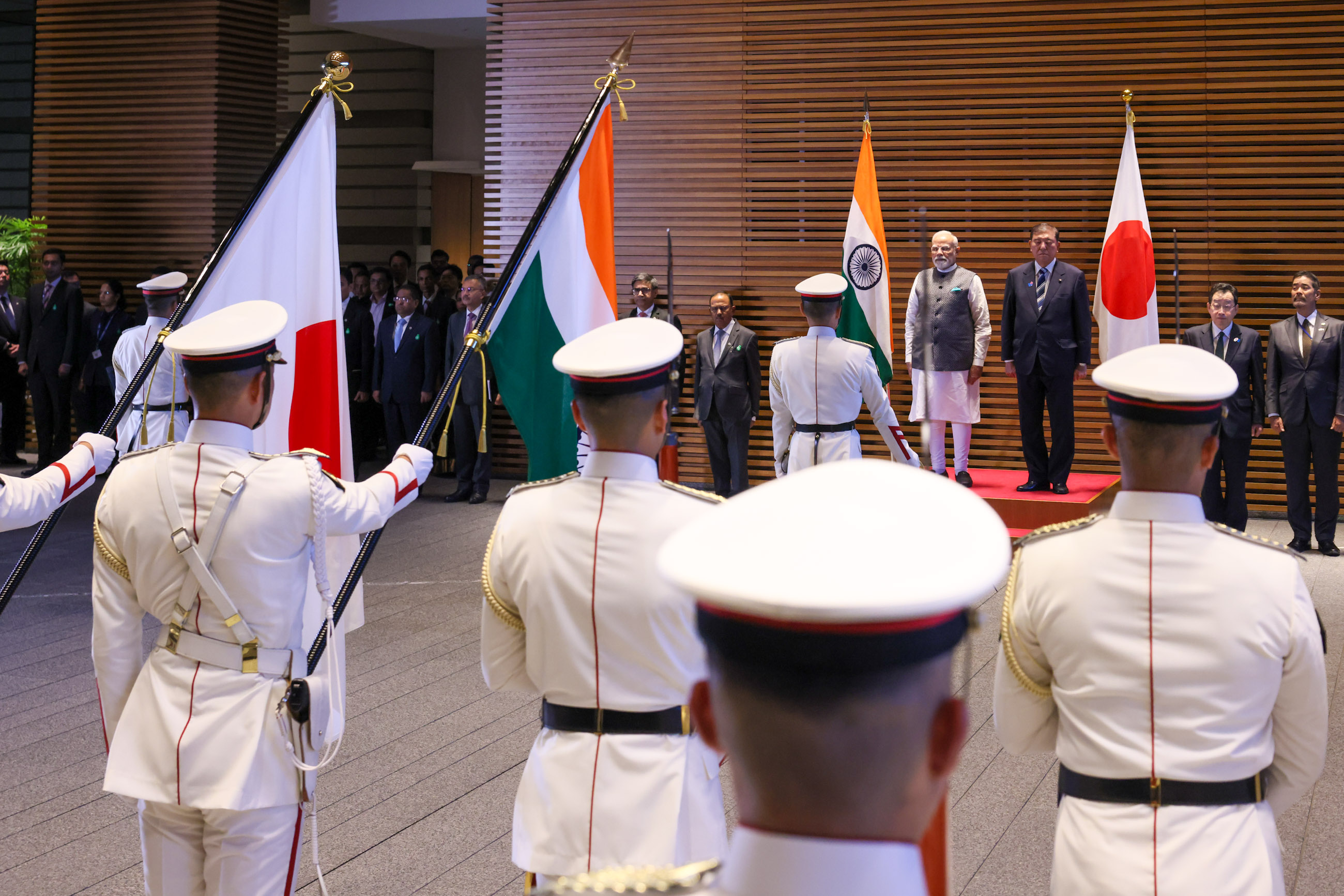 儀じょう隊による栄誉礼及び儀じょう２