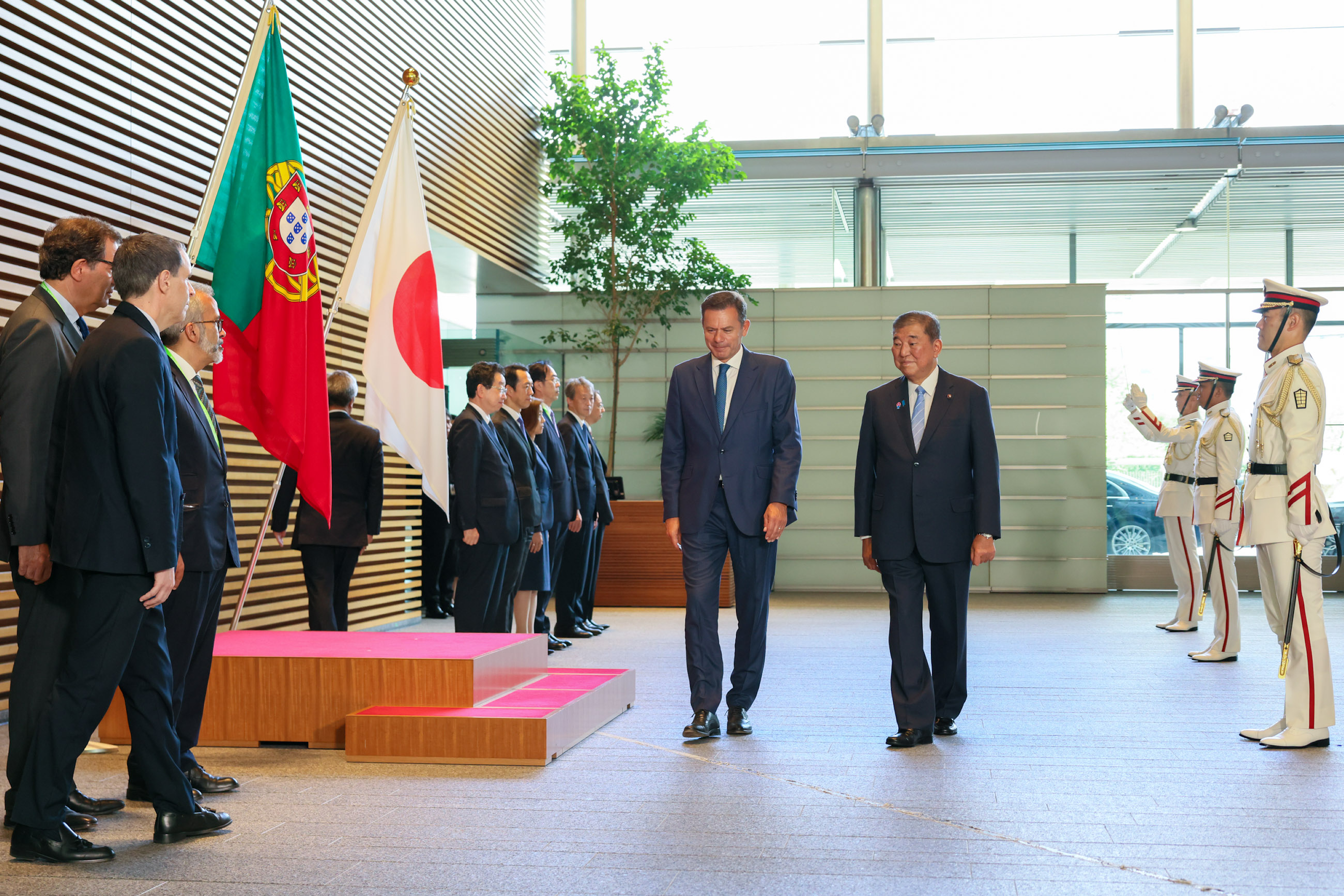 仪仗队的荣誉礼和迎宾仪式5