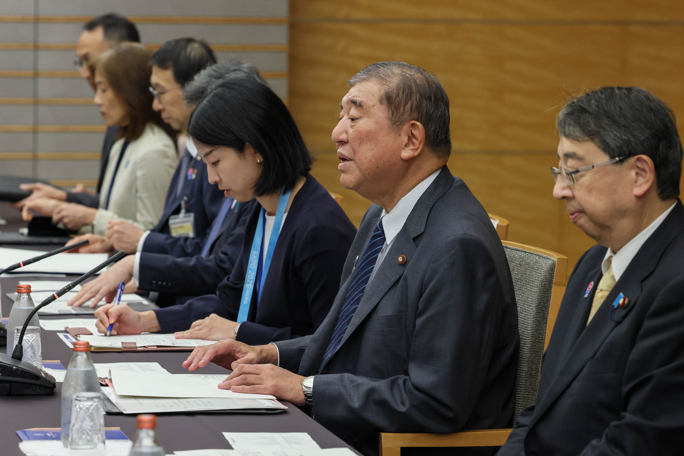 ブチッチ大統領と会談する石破総理７