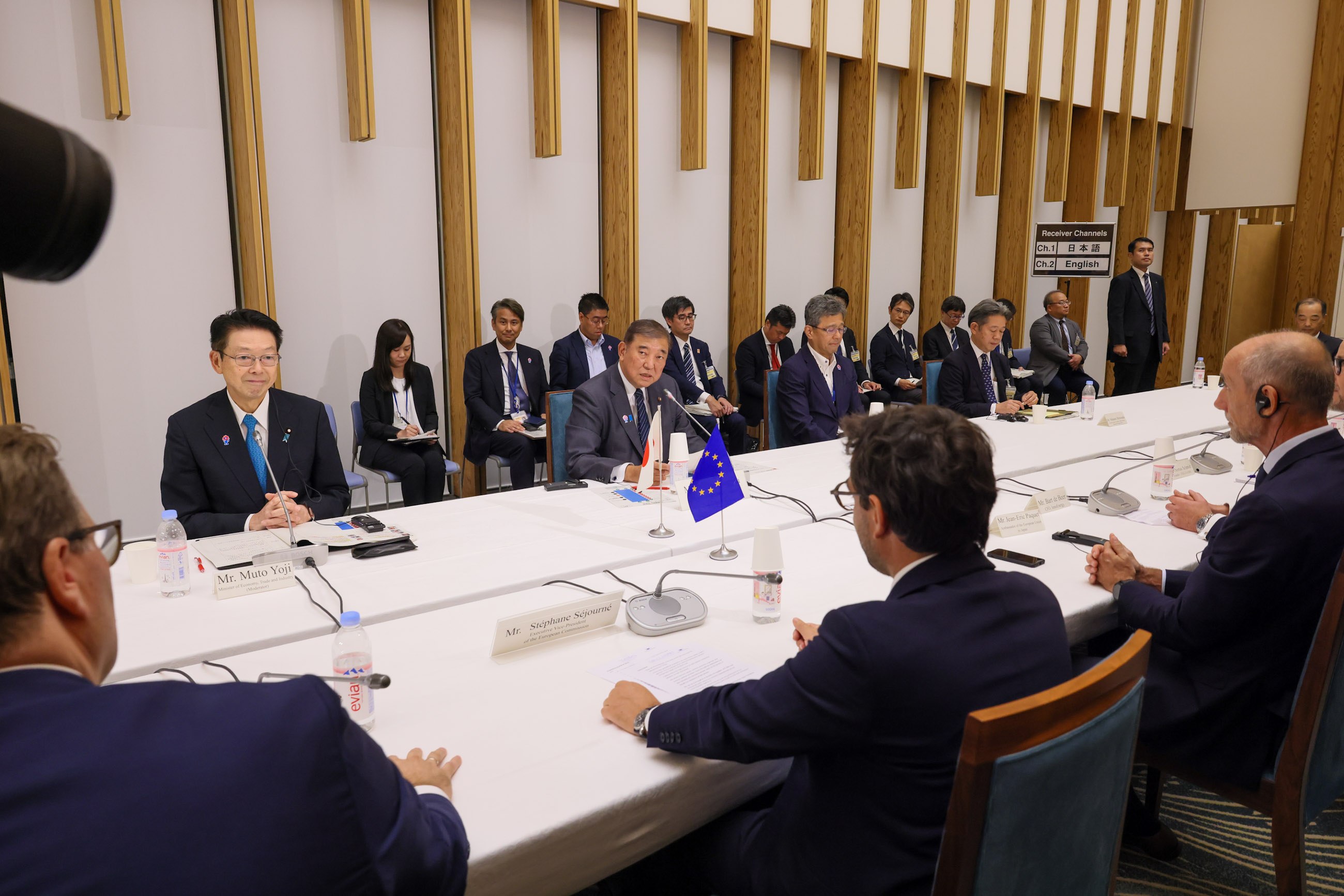 表敬を受ける石破総理４