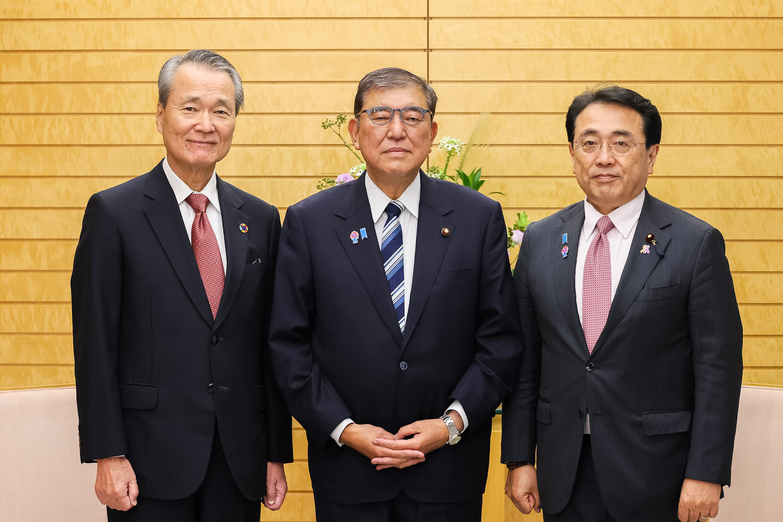 表敬を受ける石破総理１