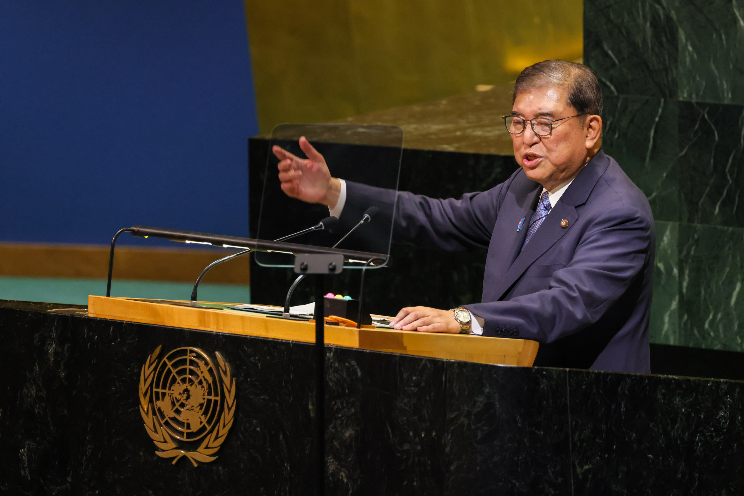 国連総会議場で一般討論演説を行う石破総理１