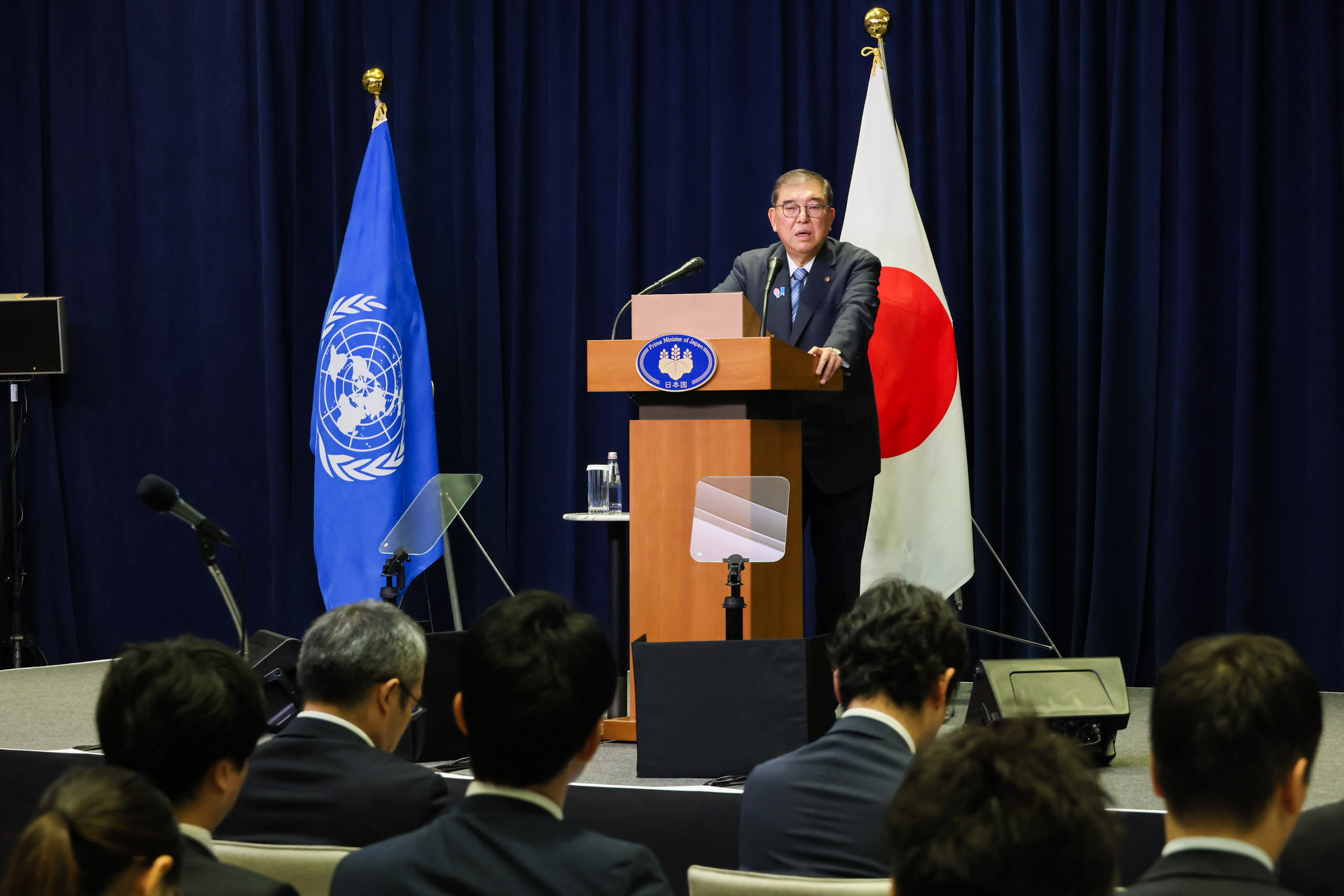 内外記者会見７