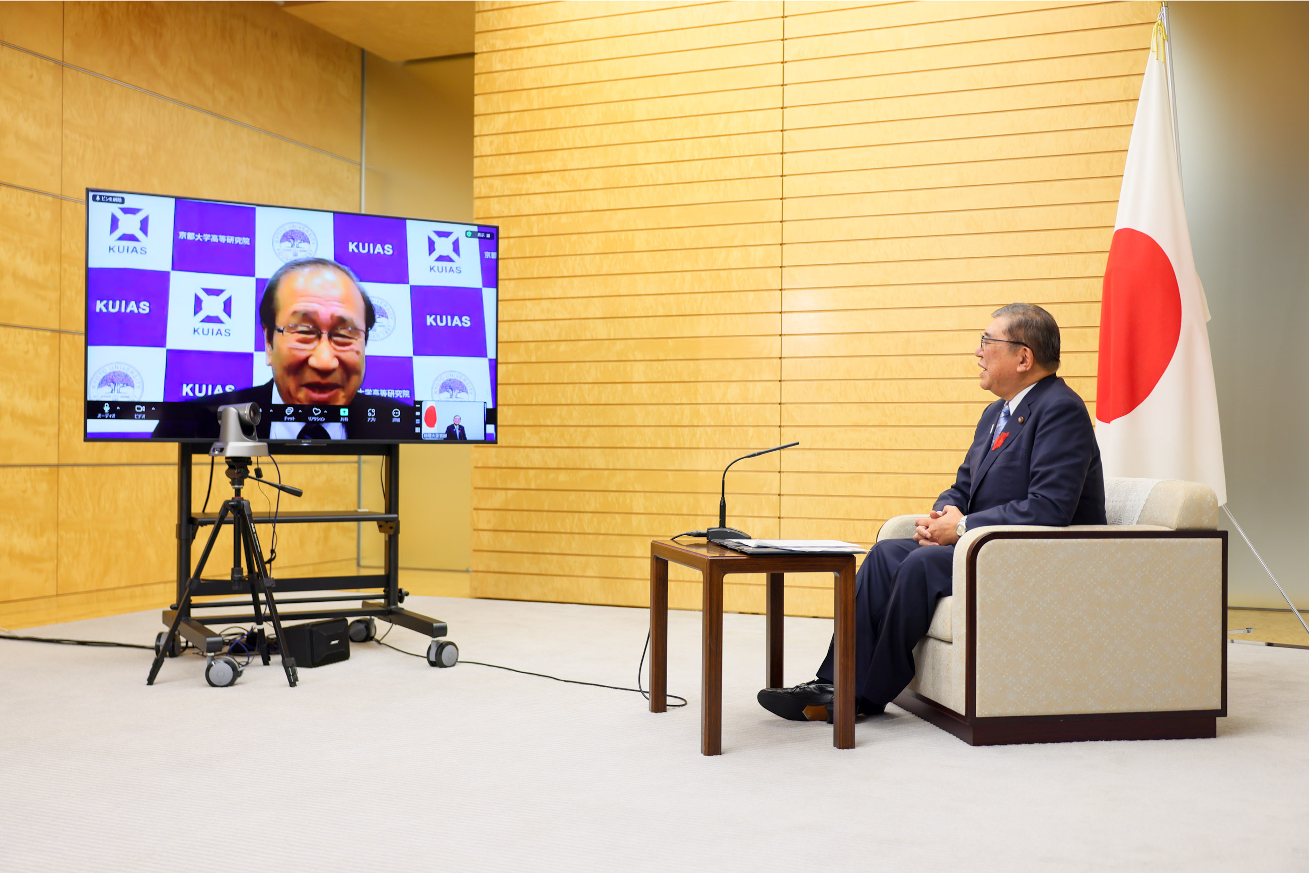 ノーベル化学賞受賞者　北川進・京都大学特別教授への祝意伝達