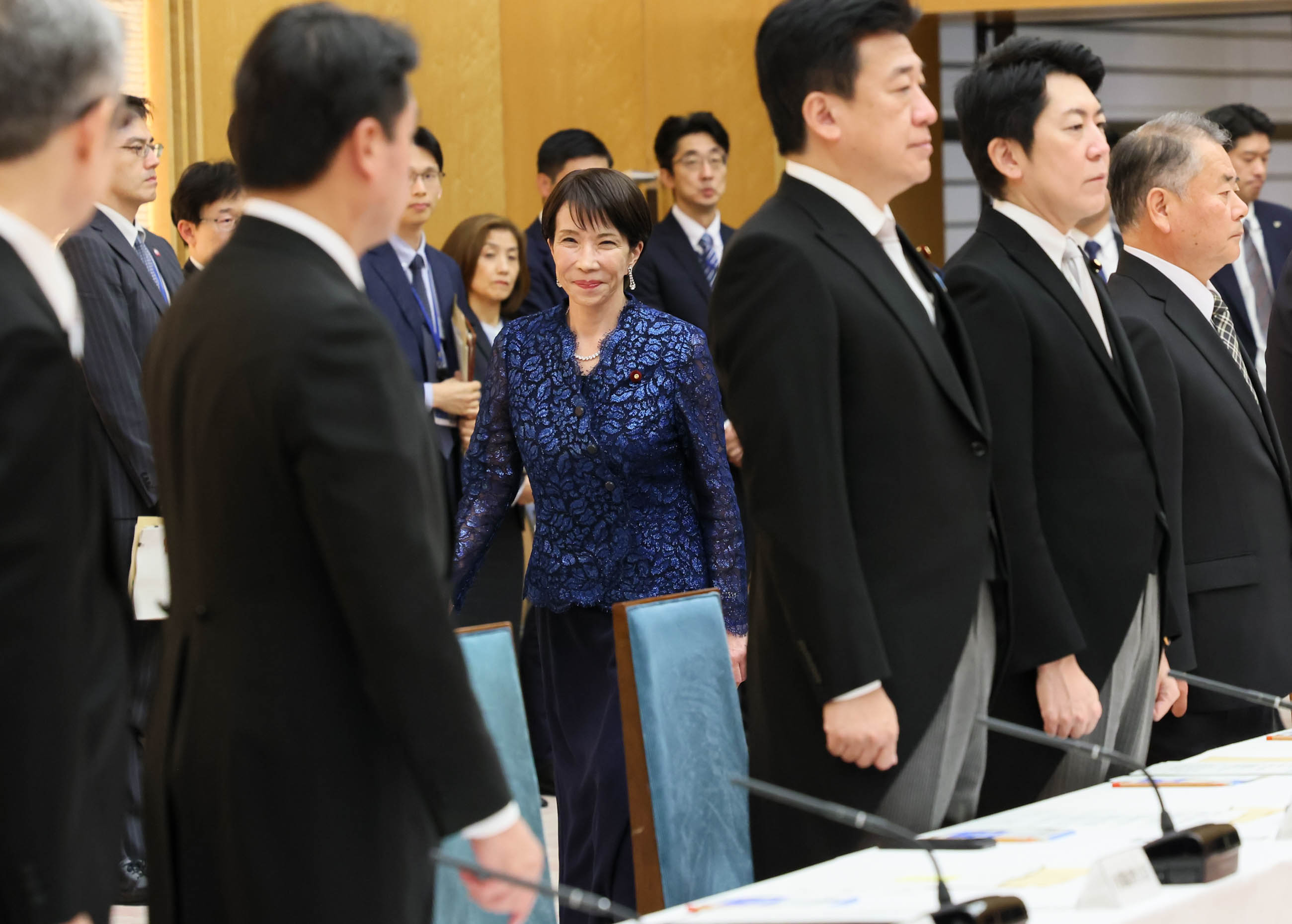 初副大臣会議に臨む高市総理１