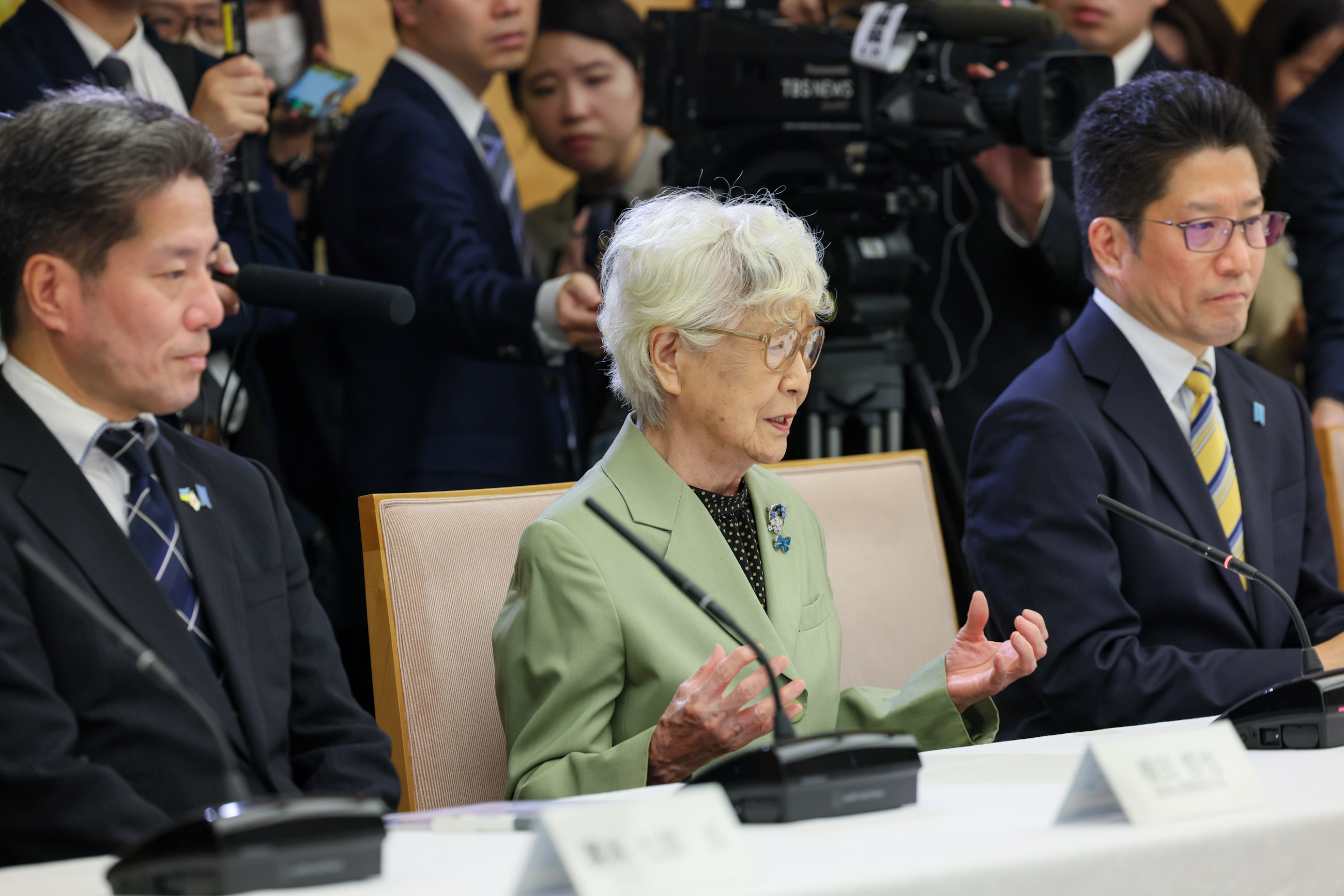 拉致被害者御家族等との面会の様子２