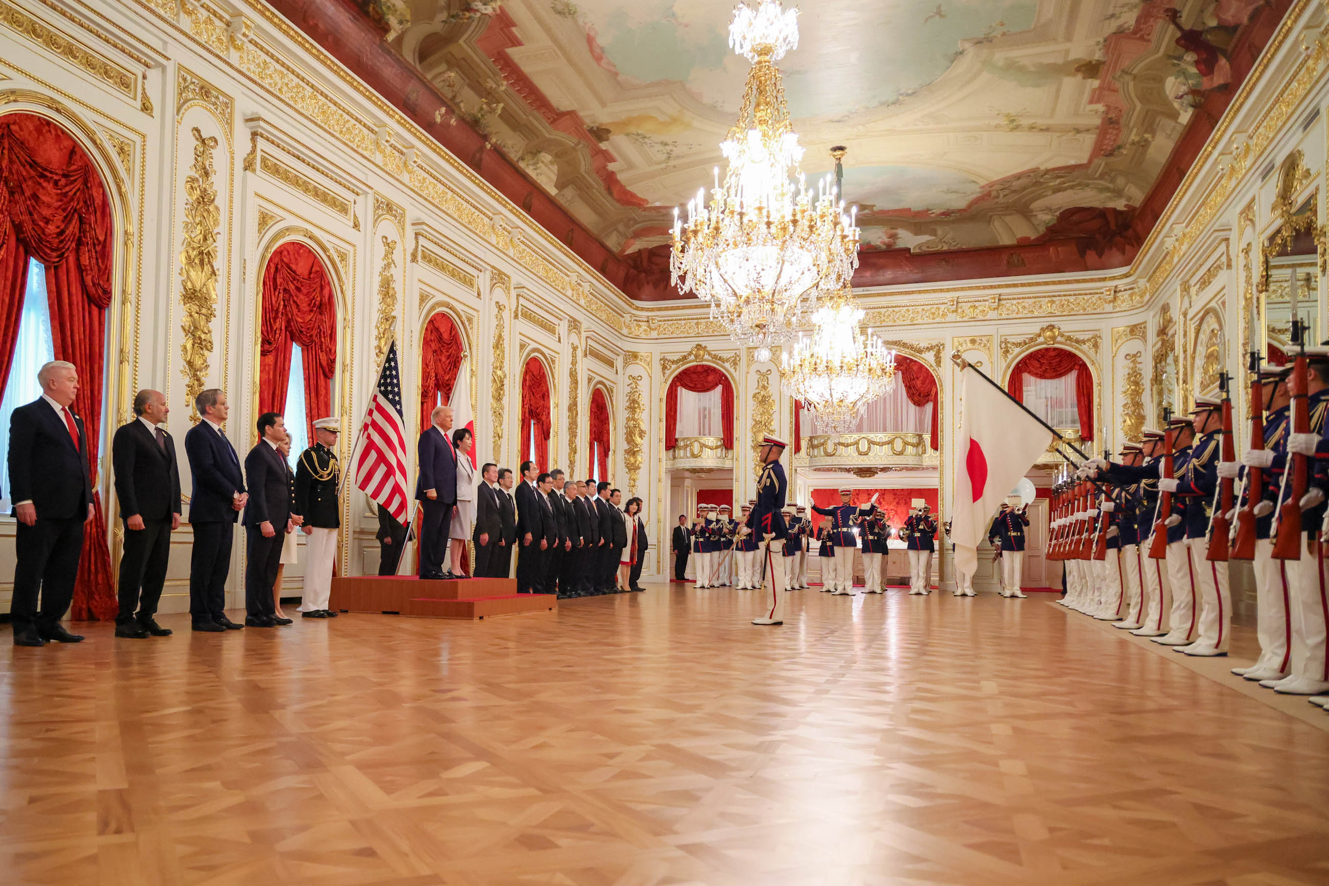 儀じょう隊による栄誉礼及び儀じょう１