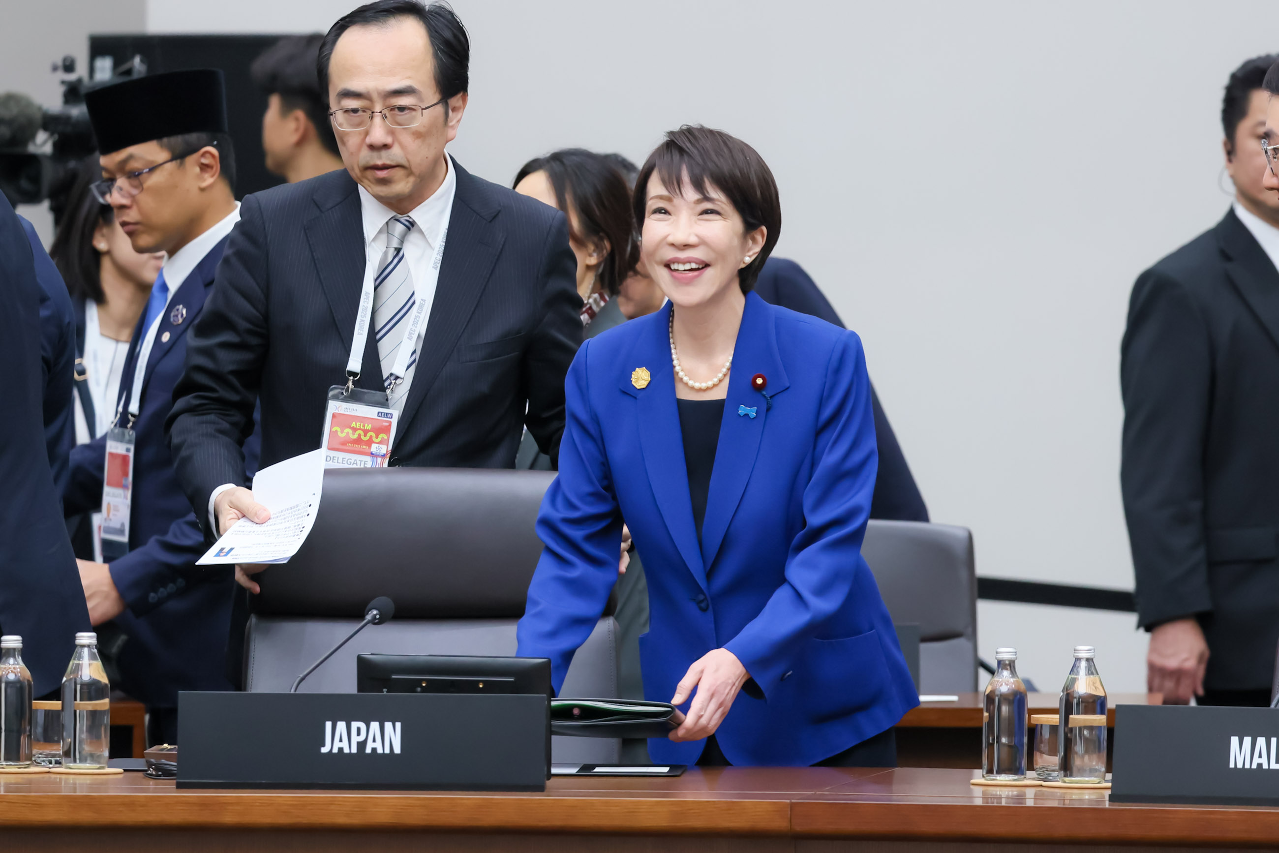 ＡＰＥＣ首脳会議（第１セッション）に出席する高市総理２