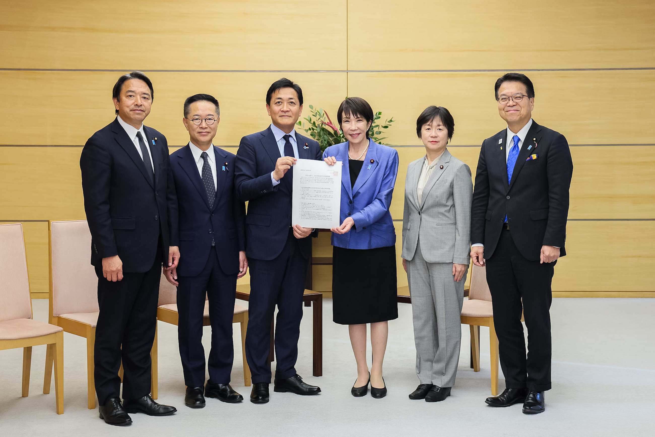 申入れを受ける高市総理２