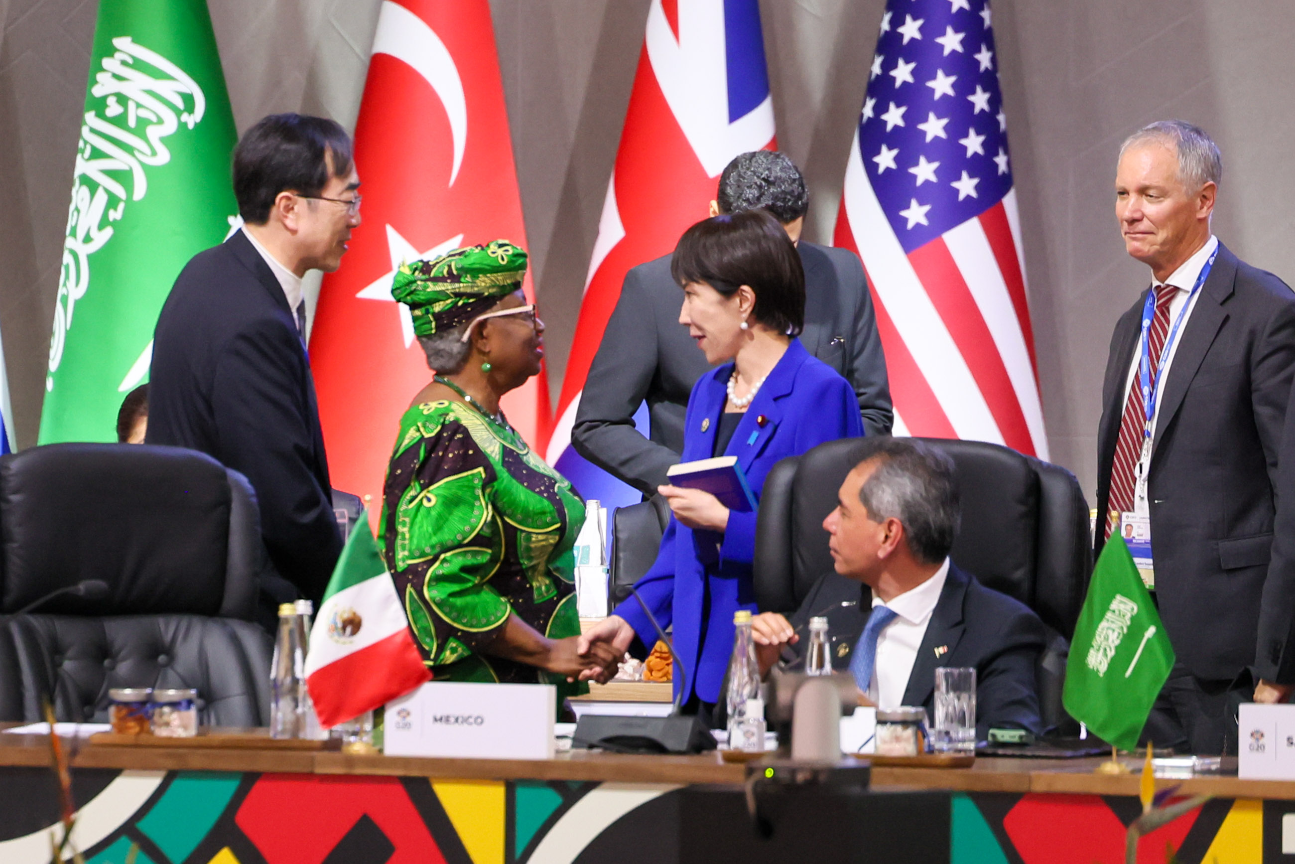 Ｇ２０サミット（クロージング・セッション）に出席する高市総理２