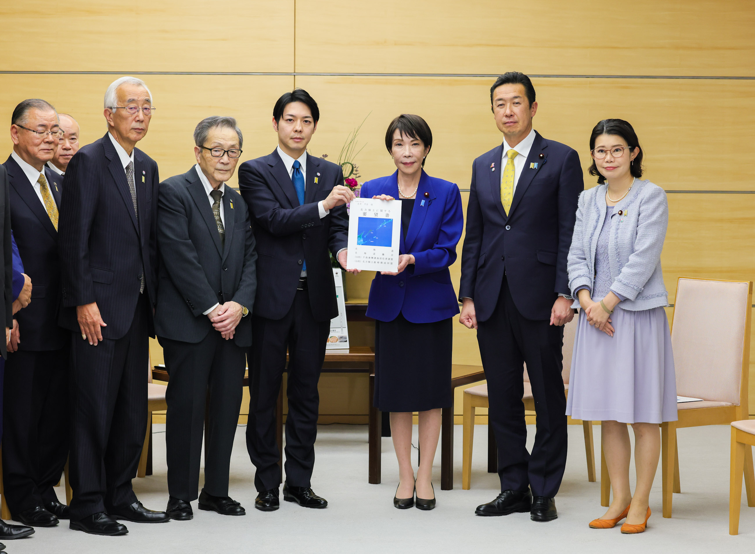 要請を受ける高市総理４